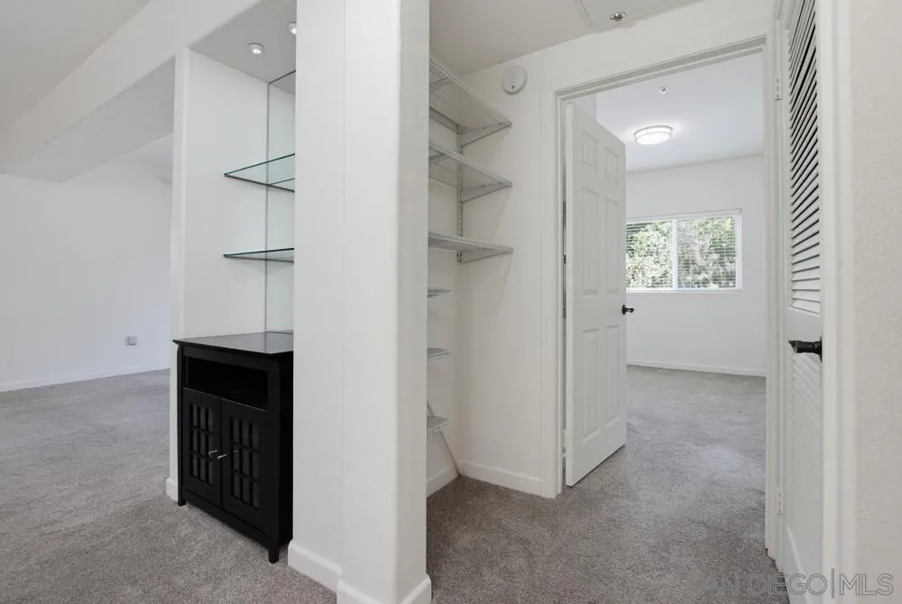 Photo #8: 260017580 Listing: Photo #8