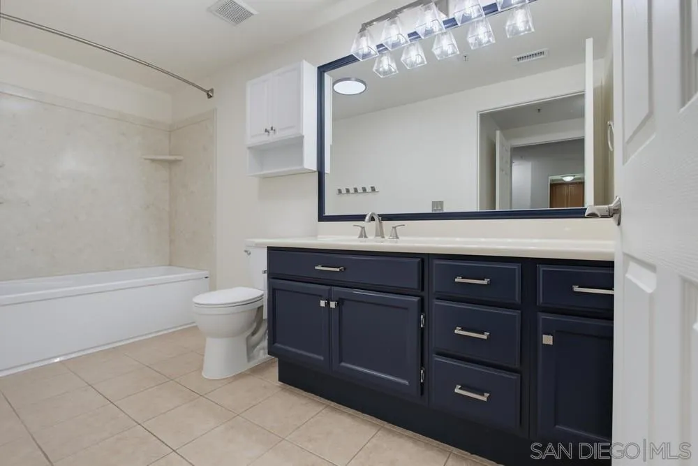 Photo #12: 260017580 Listing: Photo #12