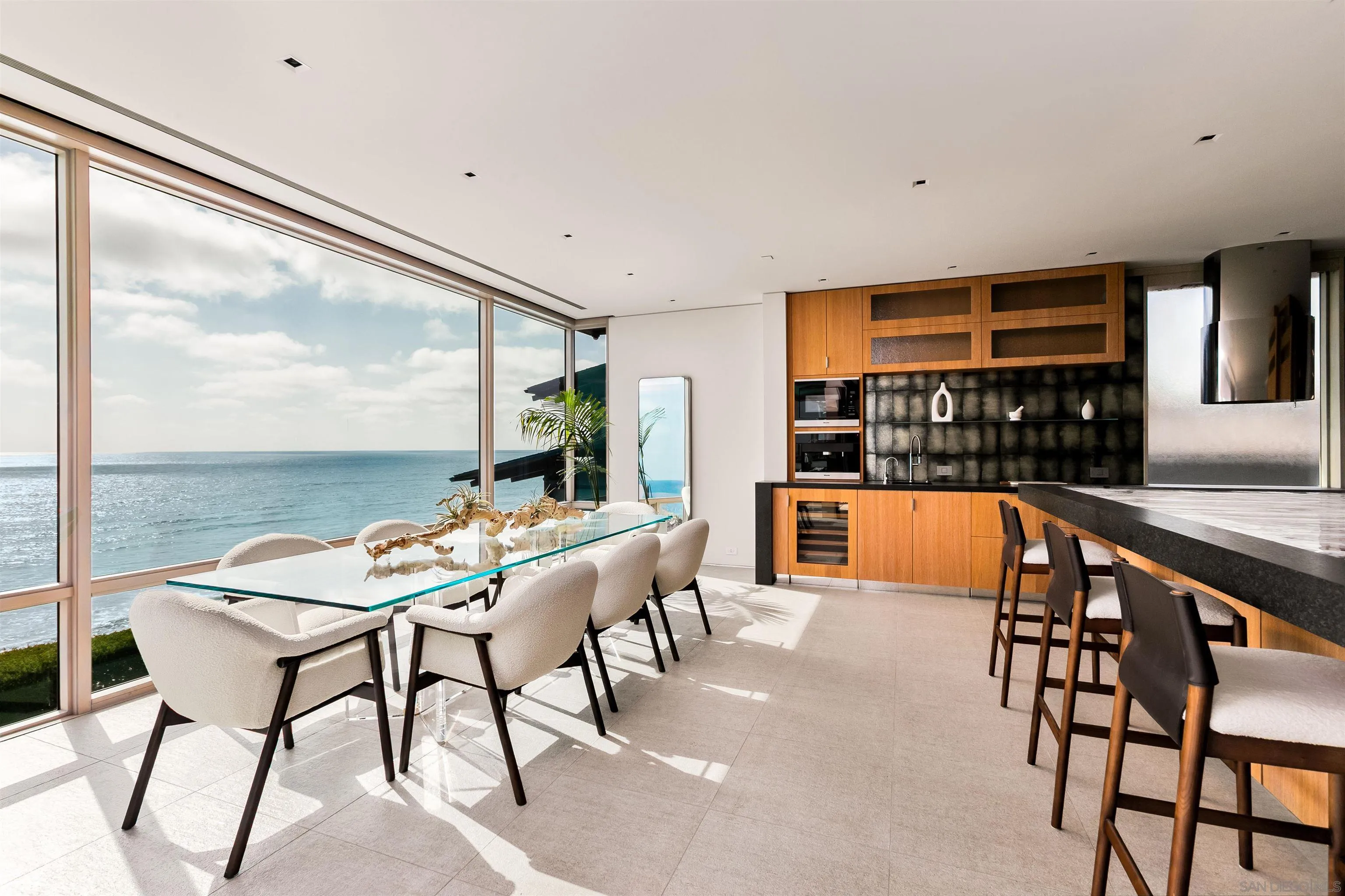 https://cdn.realtyfeed.com/cdn/127/260017585/0311f7715078649c7ba273789faaecb6.webp
