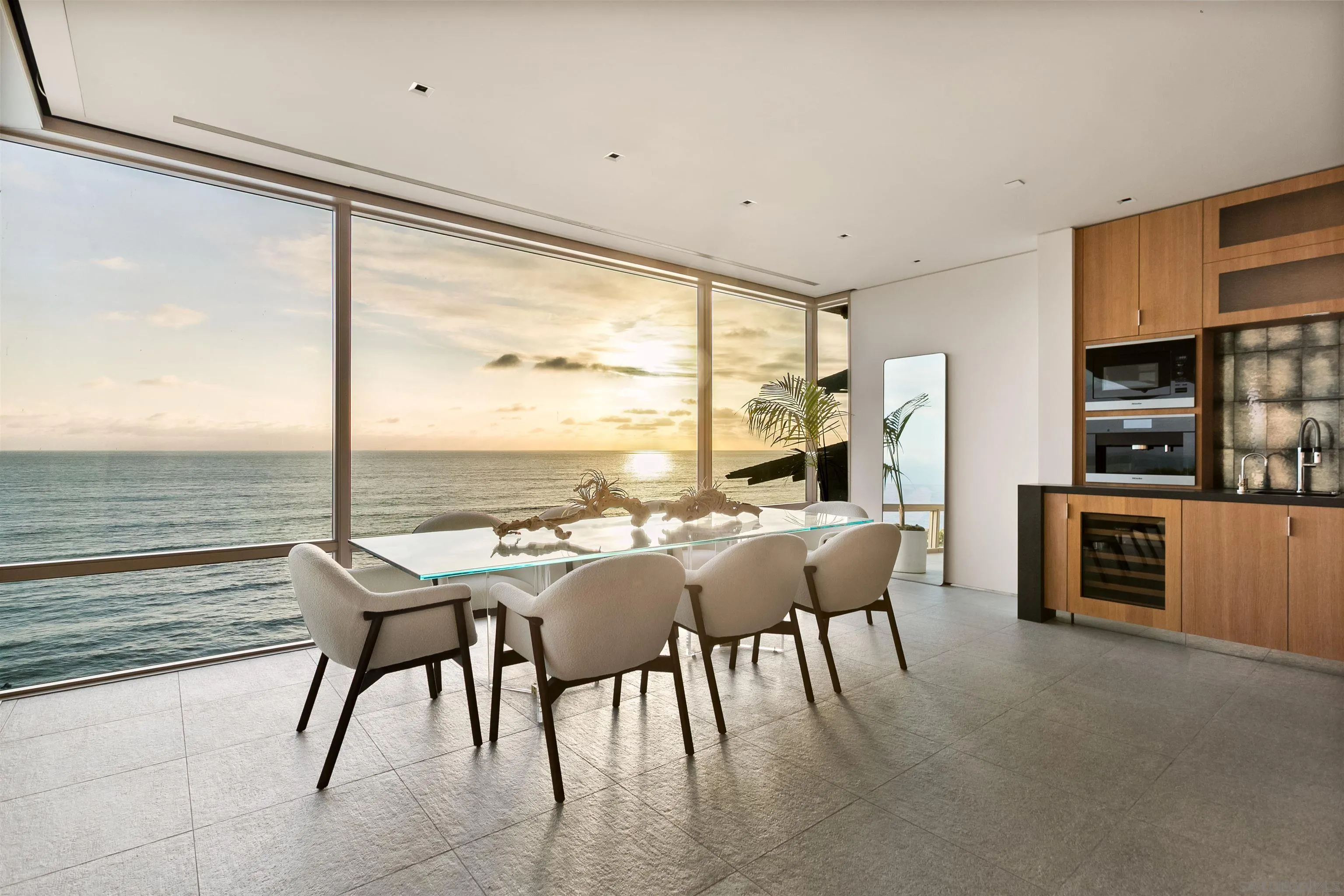 https://cdn.realtyfeed.com/cdn/127/260017585/31c562df148c09218777bab1a4043d4d.webp