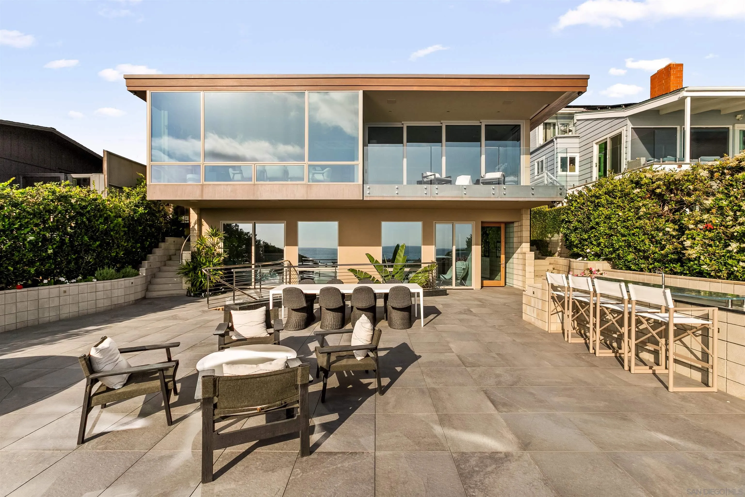 https://cdn.realtyfeed.com/cdn/127/260017585/42e281b76f3723530983bbcd5288c458.webp