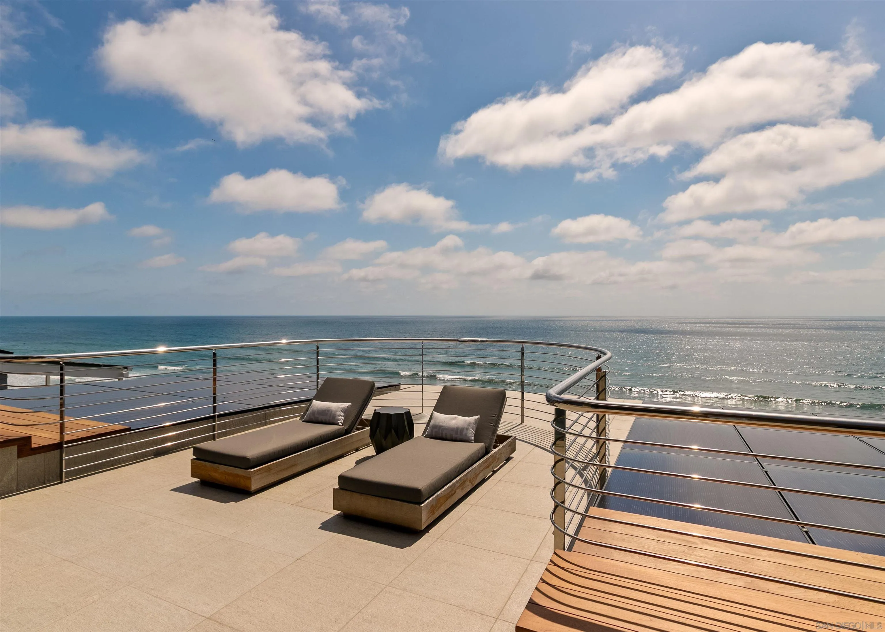 https://cdn.realtyfeed.com/cdn/127/260017585/61386d5f564f231c1f1a1368113501ed.webp