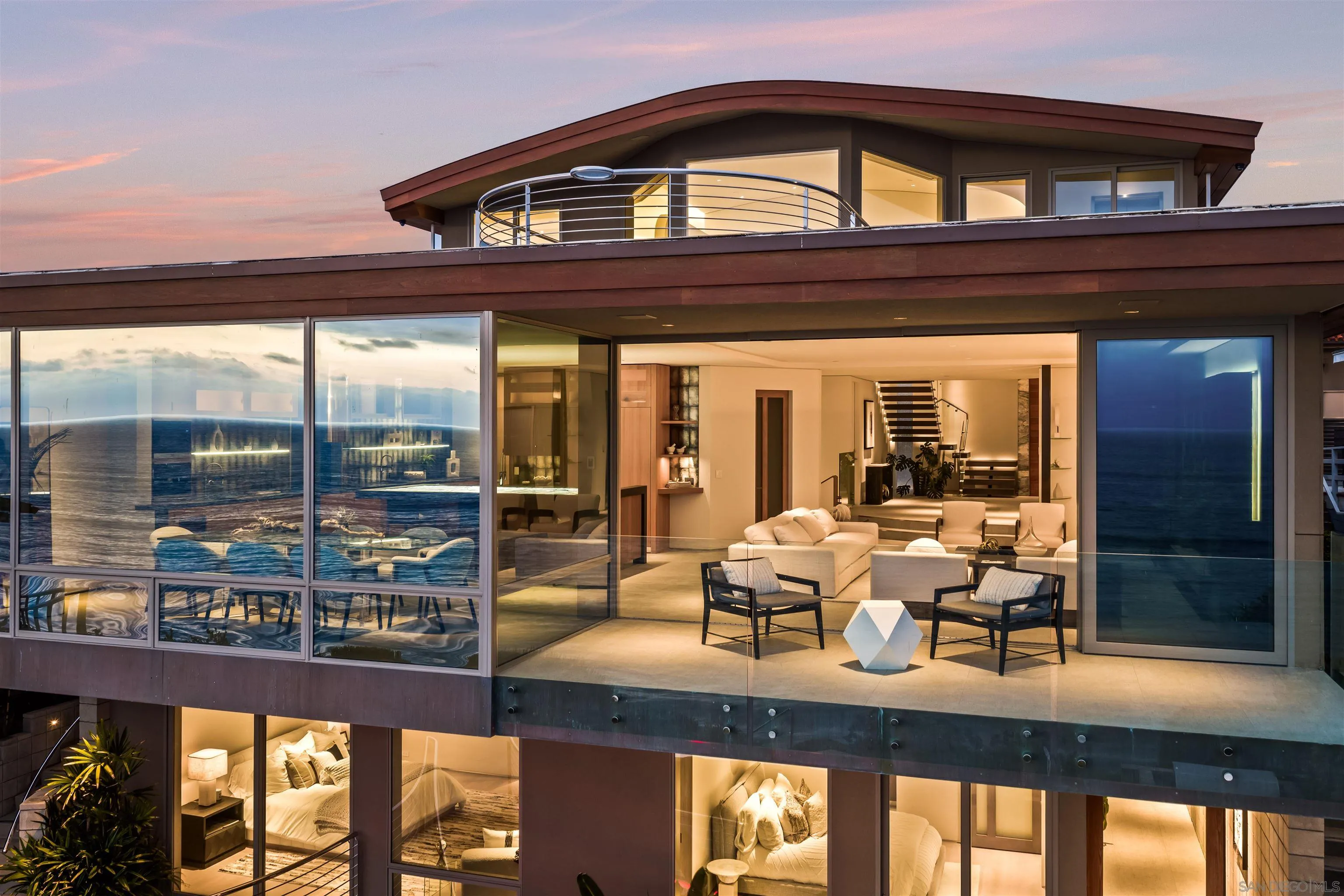 https://cdn.realtyfeed.com/cdn/127/260017585/622db7a61a8e771abb5c9525b2f5c615.webp