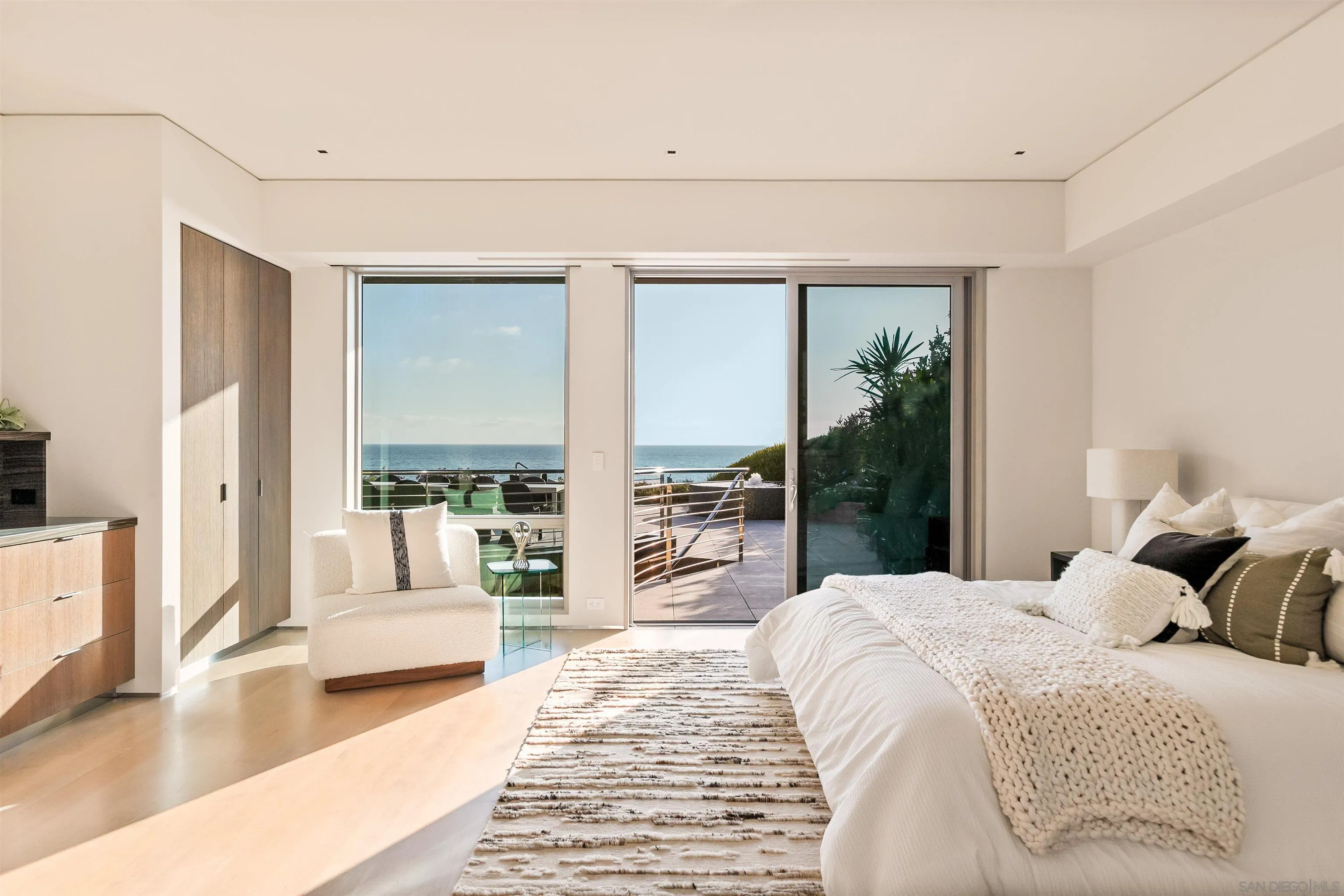 https://cdn.realtyfeed.com/cdn/127/260017585/75c975e4e383ea1ab212f58c6154f2f6.webp