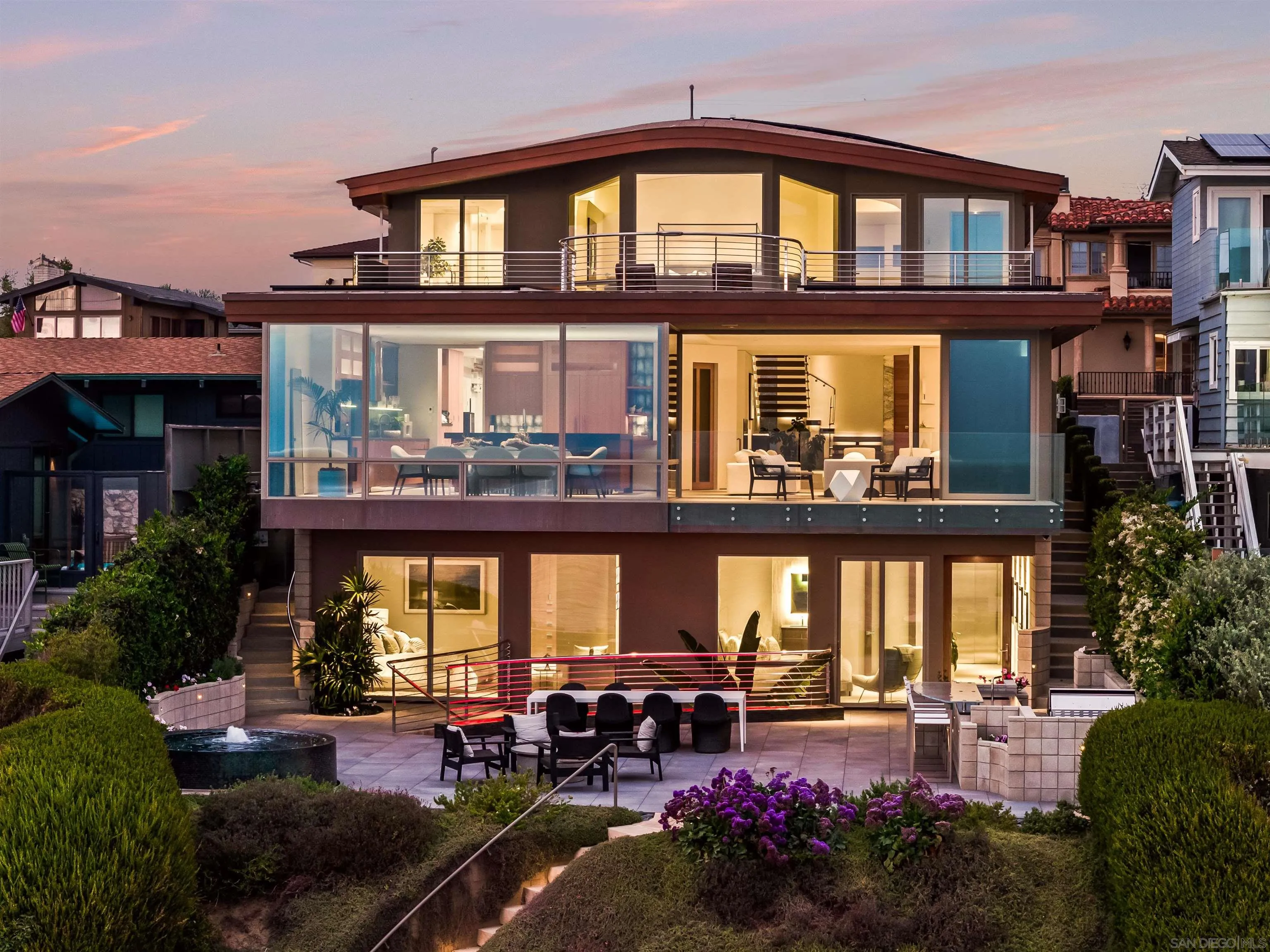 https://cdn.realtyfeed.com/cdn/127/260017585/a0aedbbfa937d0cb86c524753542e67b.webp