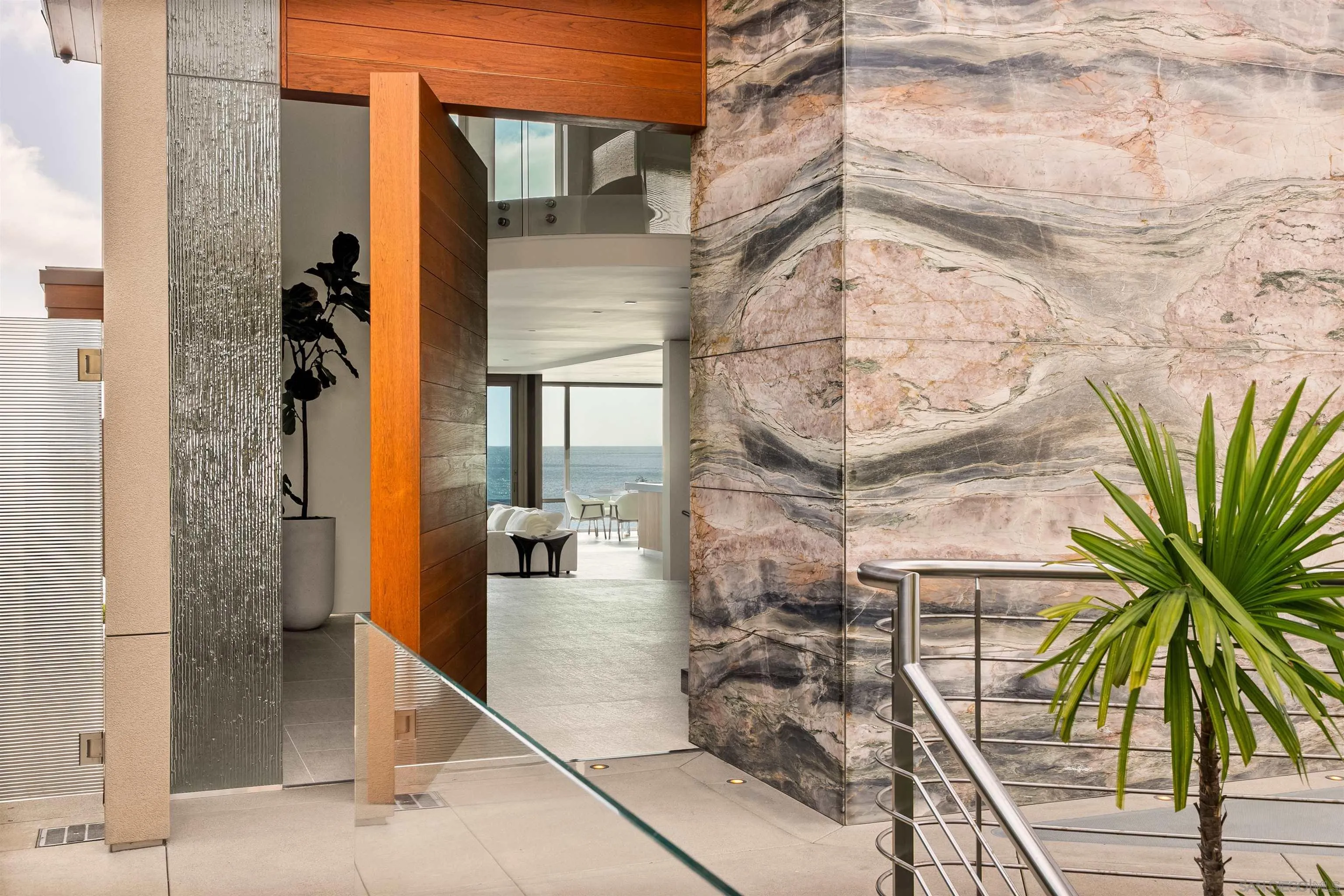 https://cdn.realtyfeed.com/cdn/127/260017585/f4cc2856ffca92c5c9490eb0aa7c61c4.webp