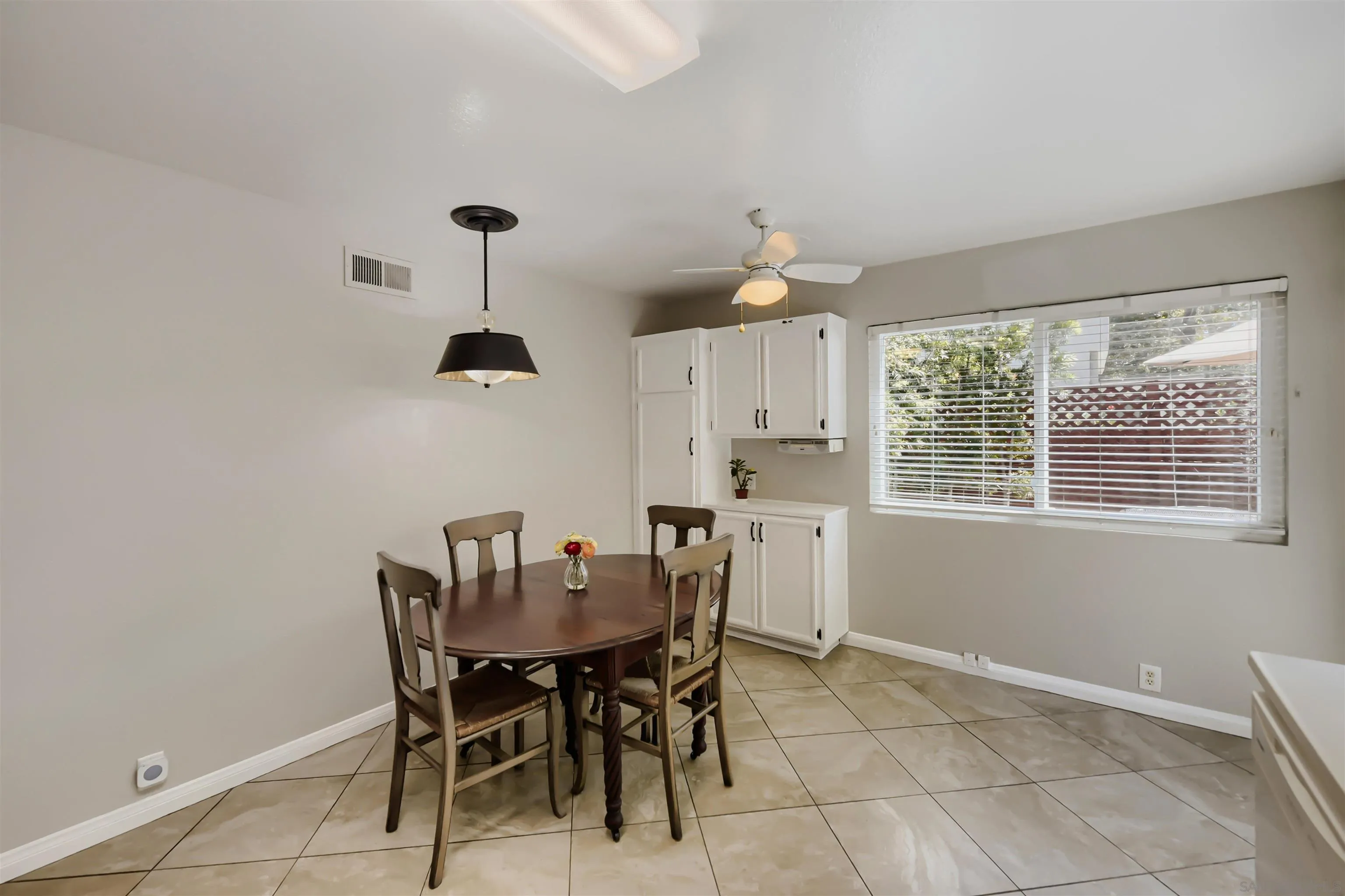 Photo #9: 260017586 Listing: Photo #9