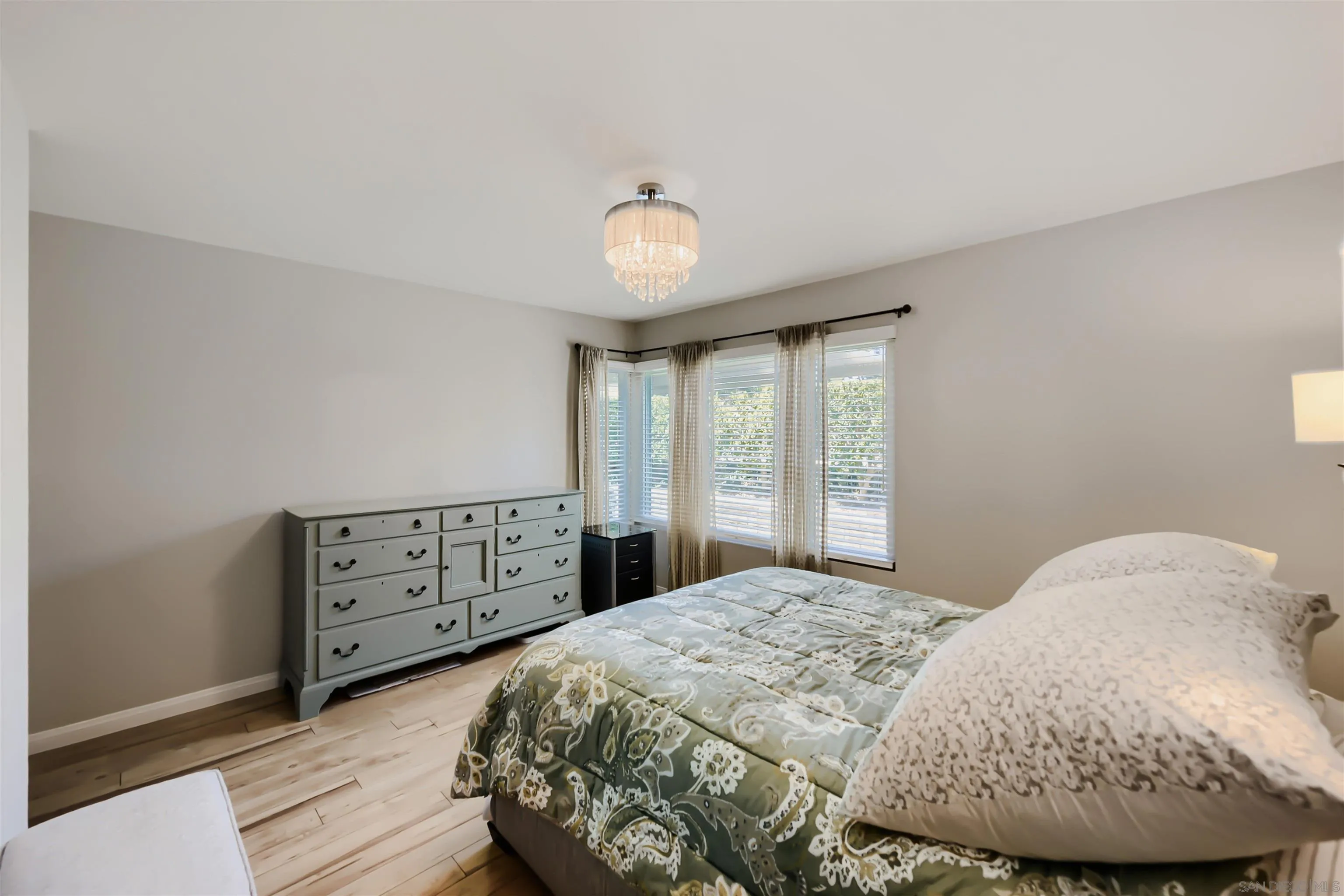 Photo #12: 260017586 Listing: Photo #12