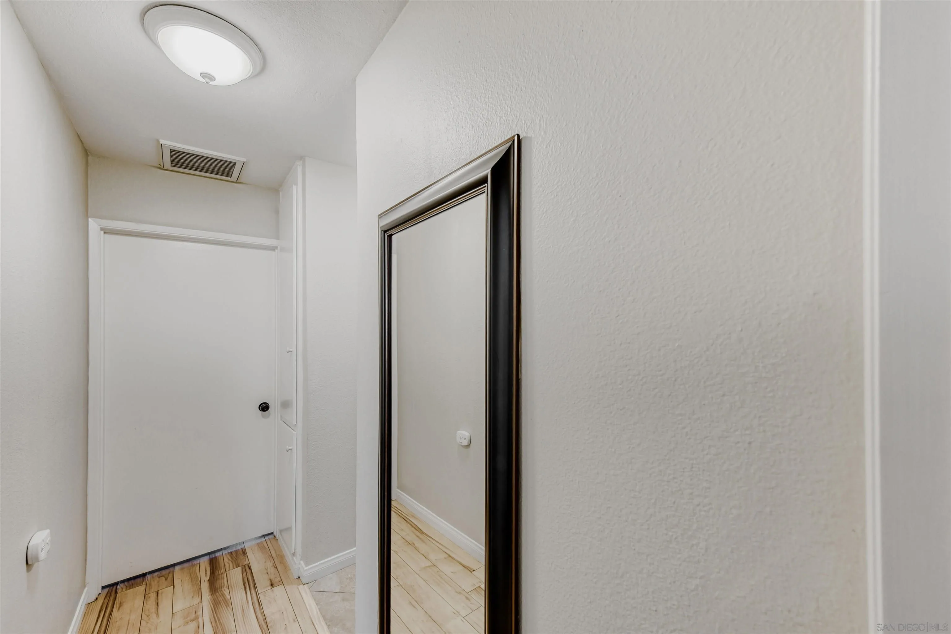 Photo #10: 260017586 Listing: Photo #10