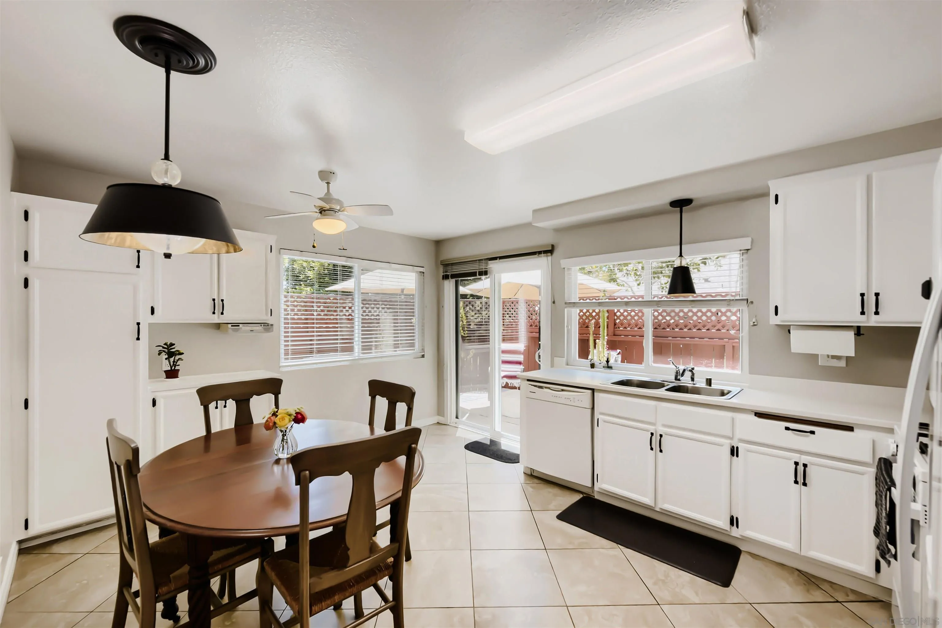Photo #6: 260017586 Listing: Photo #6