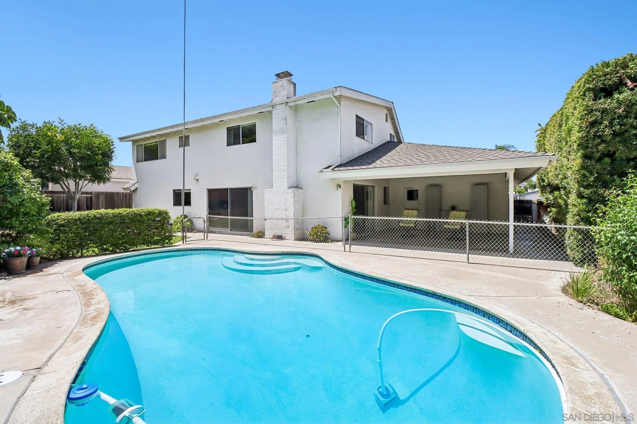 https://cdn.realtyfeed.com/cdn/127/260017595/0178ed7e94d860fe229f5e3fe018c9d7.webp