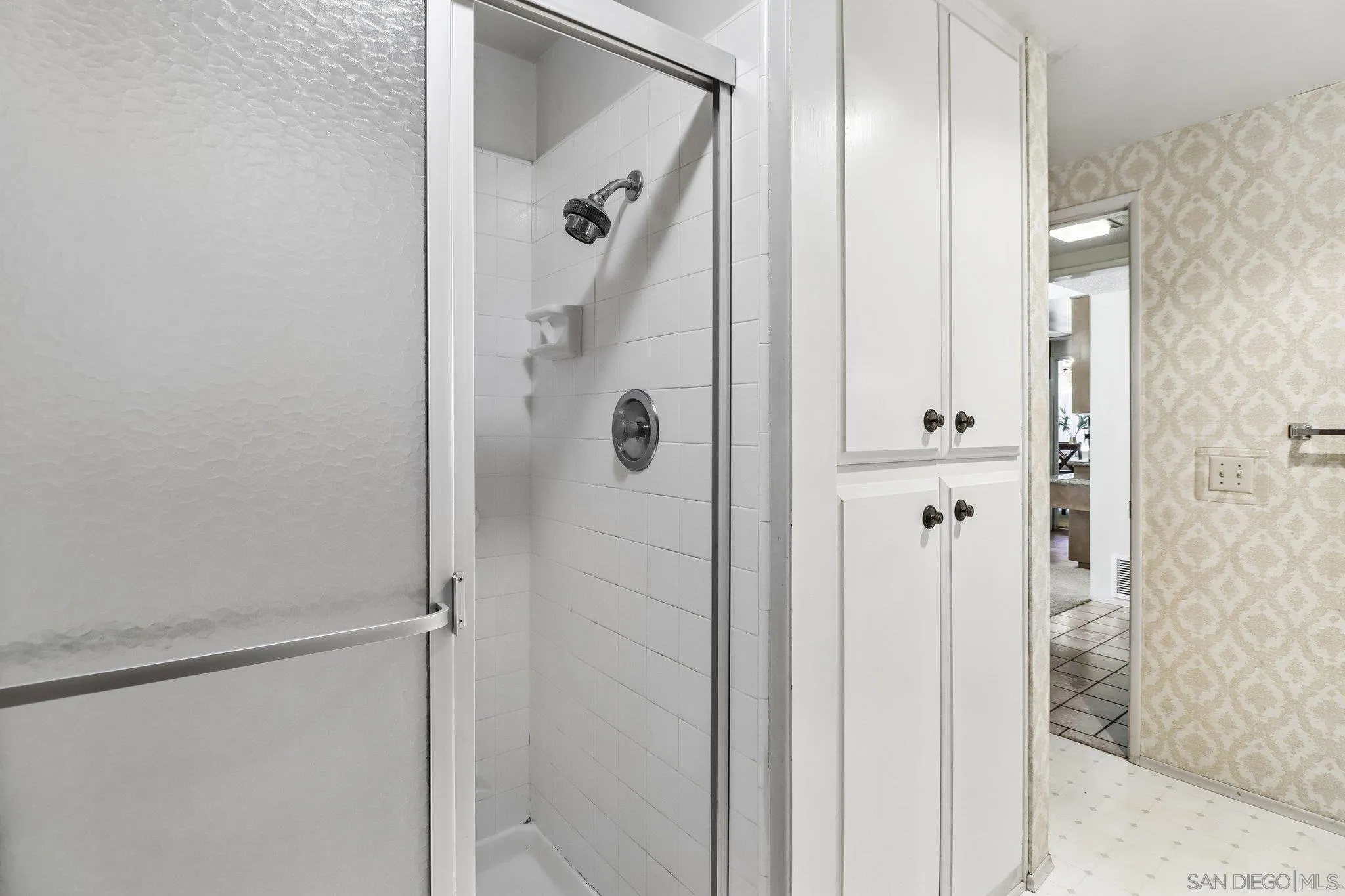 https://cdn.realtyfeed.com/cdn/127/260017595/3425cb4b3aecd517899ac4f9f042af79.webp