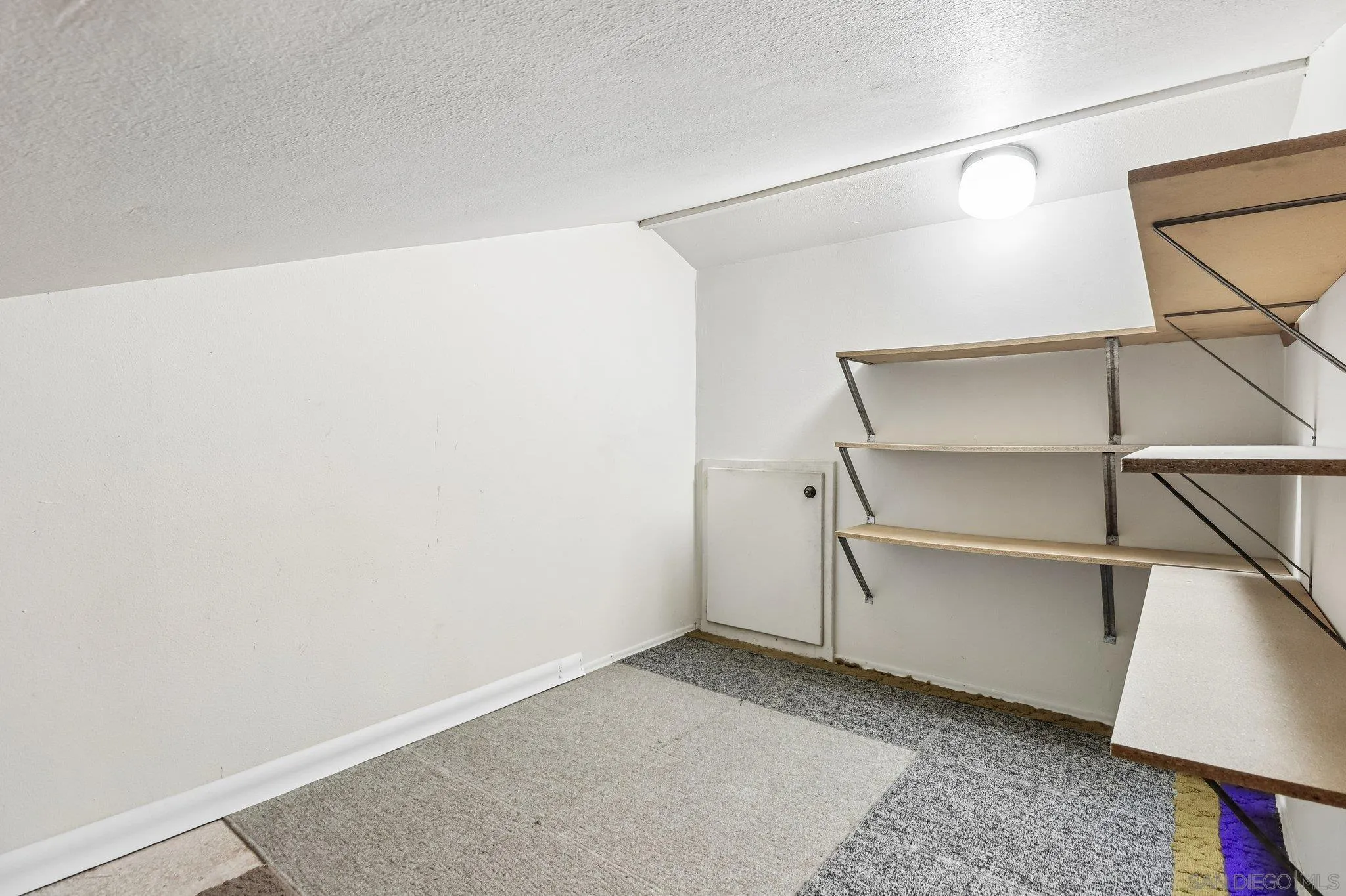 https://cdn.realtyfeed.com/cdn/127/260017595/7ef7850dc644c4bb18c6b72ac4d871fd.webp