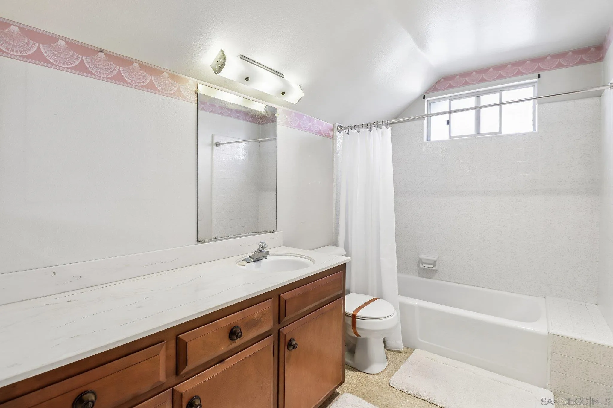 https://cdn.realtyfeed.com/cdn/127/260017595/9a63a4236f35ba6e17df502981f985e3.webp
