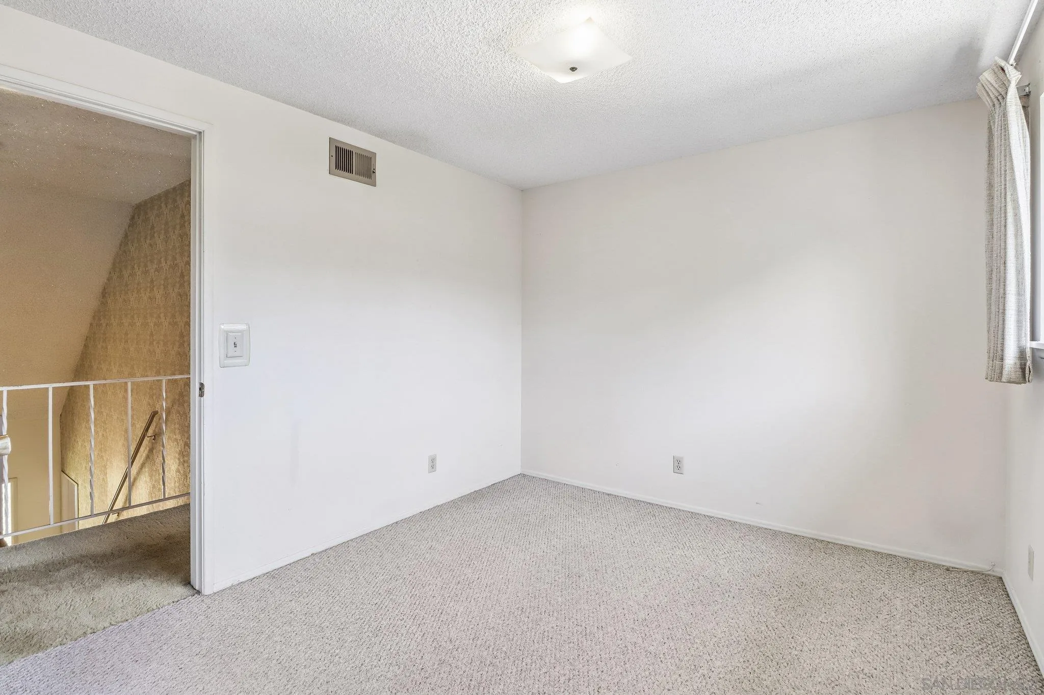https://cdn.realtyfeed.com/cdn/127/260017595/9d832bee09a90ec34e9e4f00f542acbf.webp