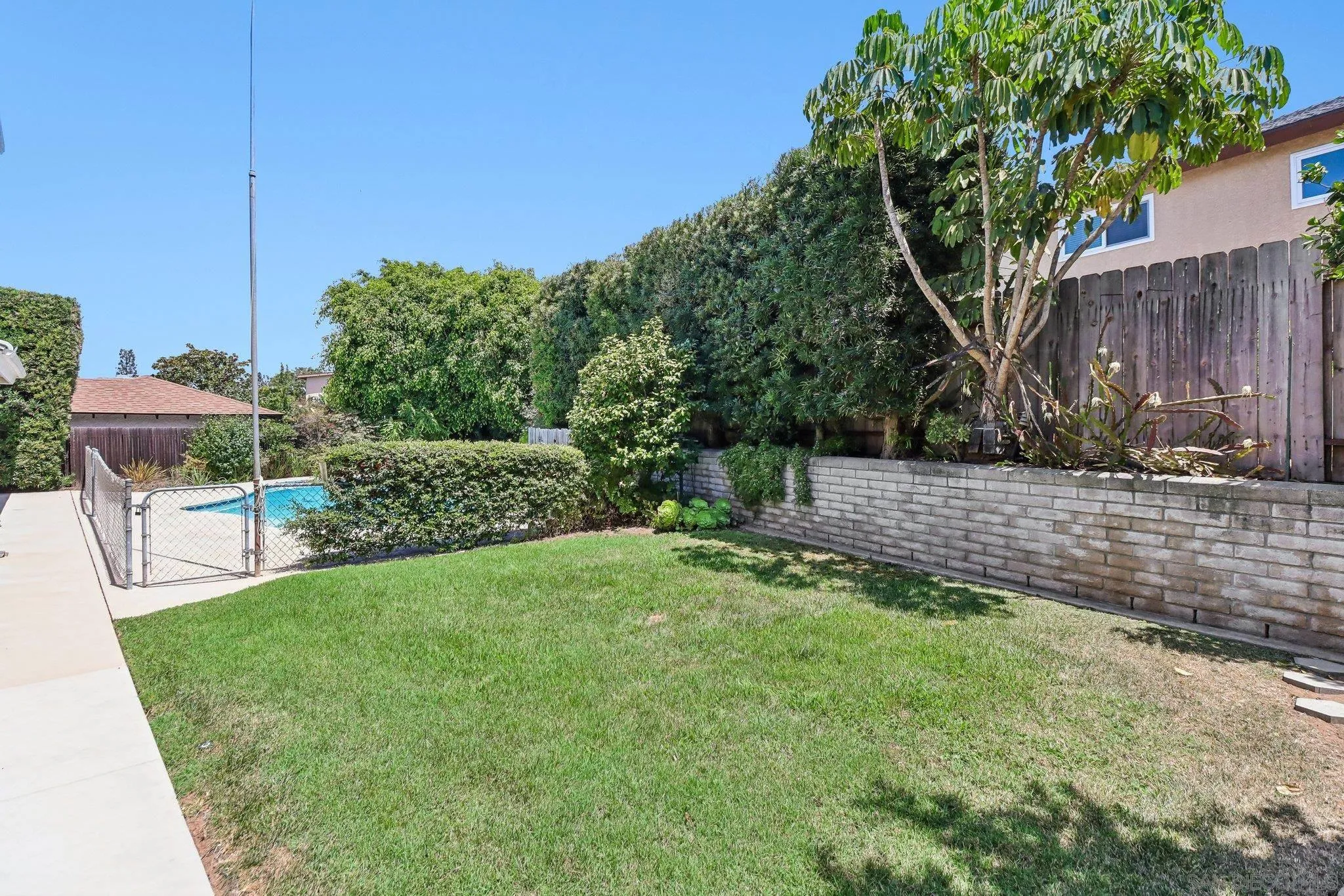 https://cdn.realtyfeed.com/cdn/127/260017595/e54a9ab0c88cc8a5fe45db90c1e5fab4.webp