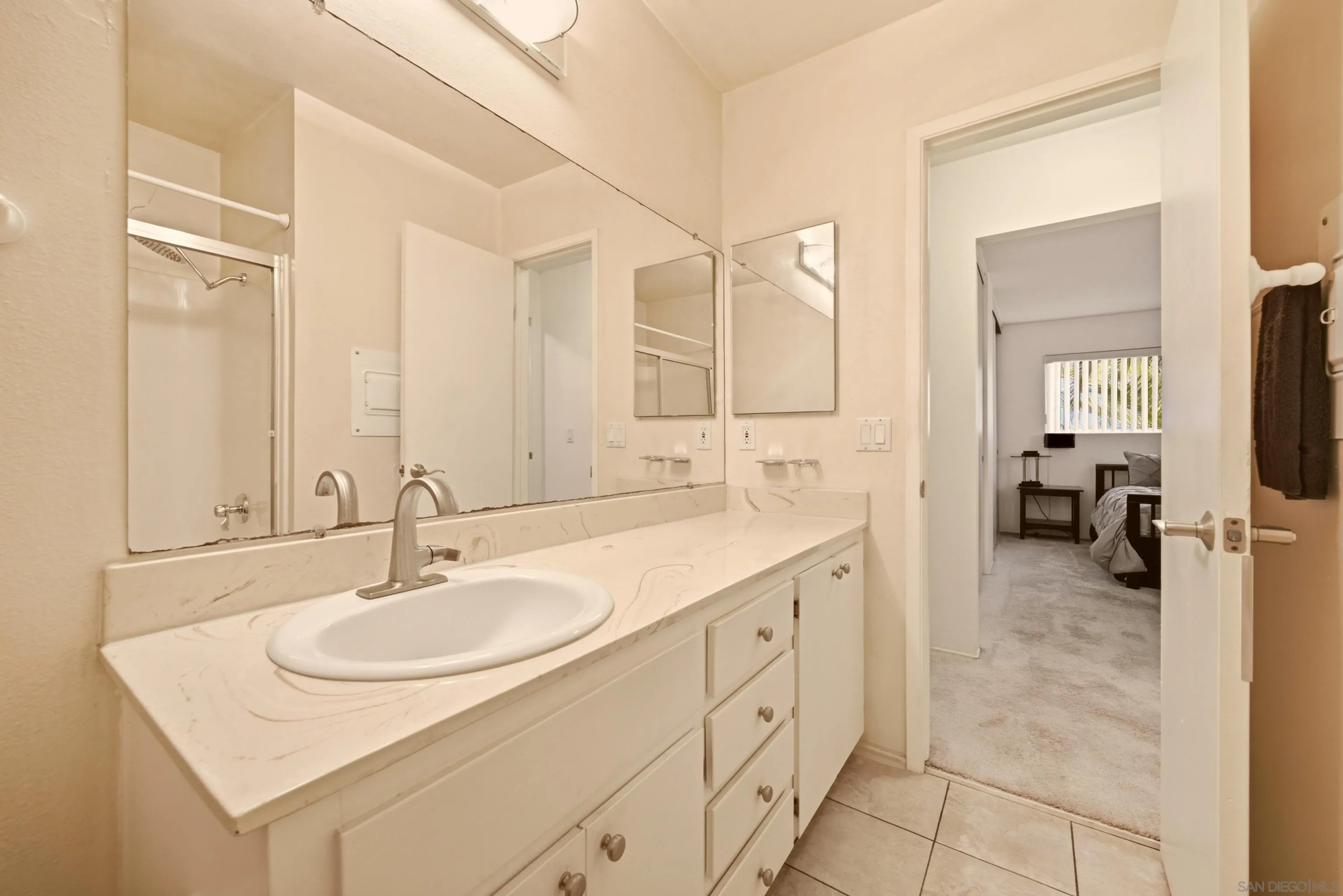 https://cdn.realtyfeed.com/cdn/127/260017597/3163841e61d19aab71e41e1e79be4f83.webp