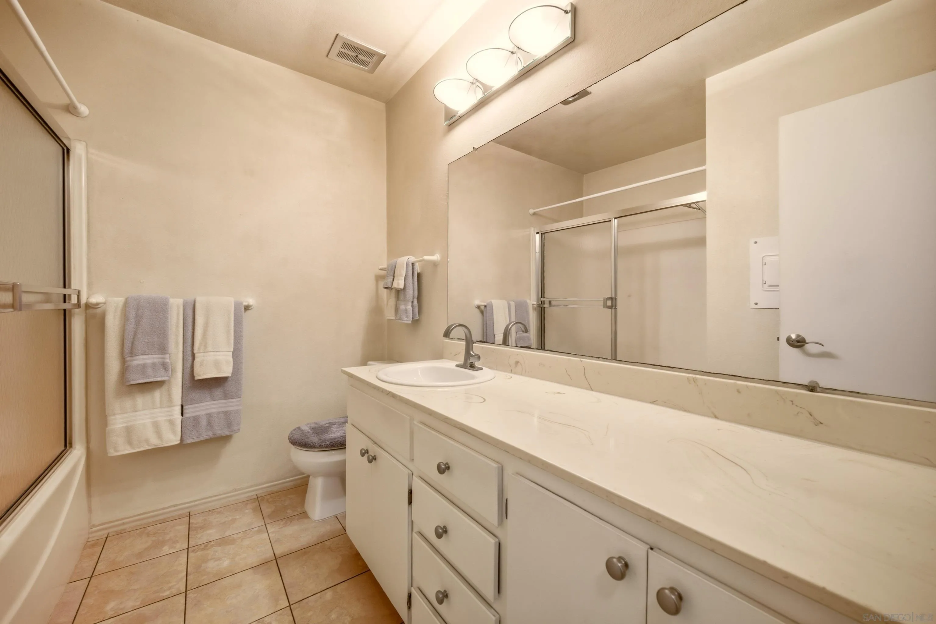 Photo #21: 260017597 Listing: Photo #21