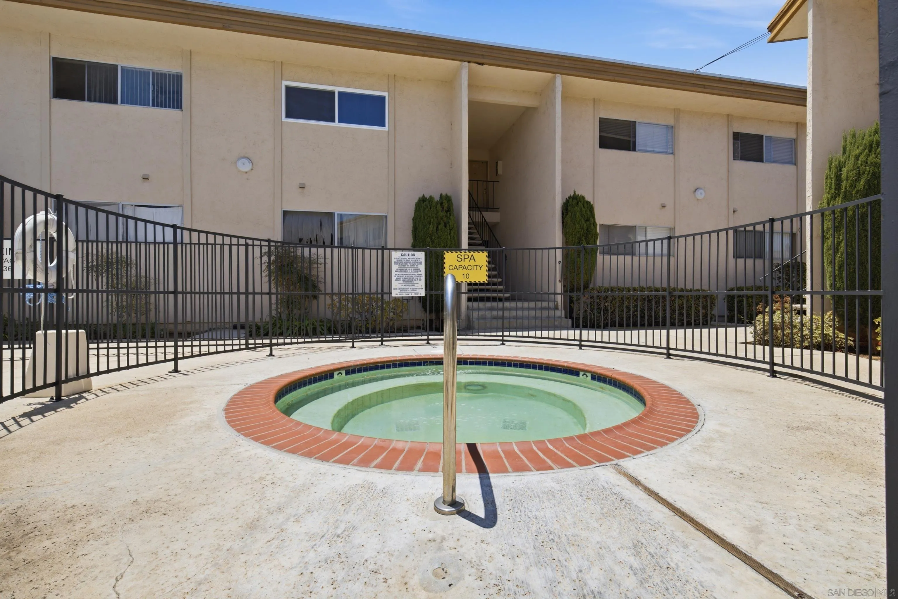https://cdn.realtyfeed.com/cdn/127/260017597/c87bec94599686d3083cc28449ba57d4.webp