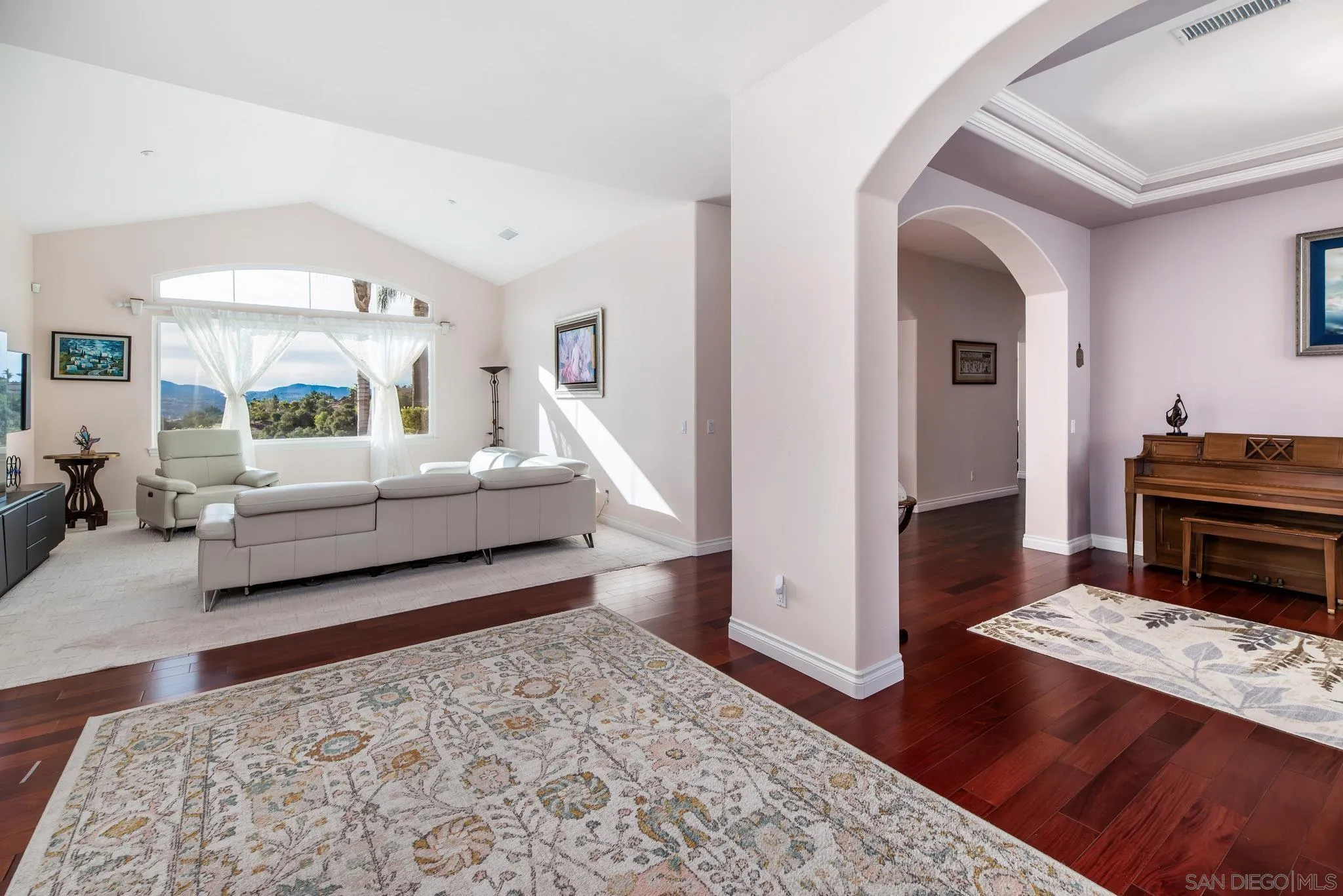 https://cdn.realtyfeed.com/cdn/127/2600176/065c814230932e9e2f350c892827a01d.webp