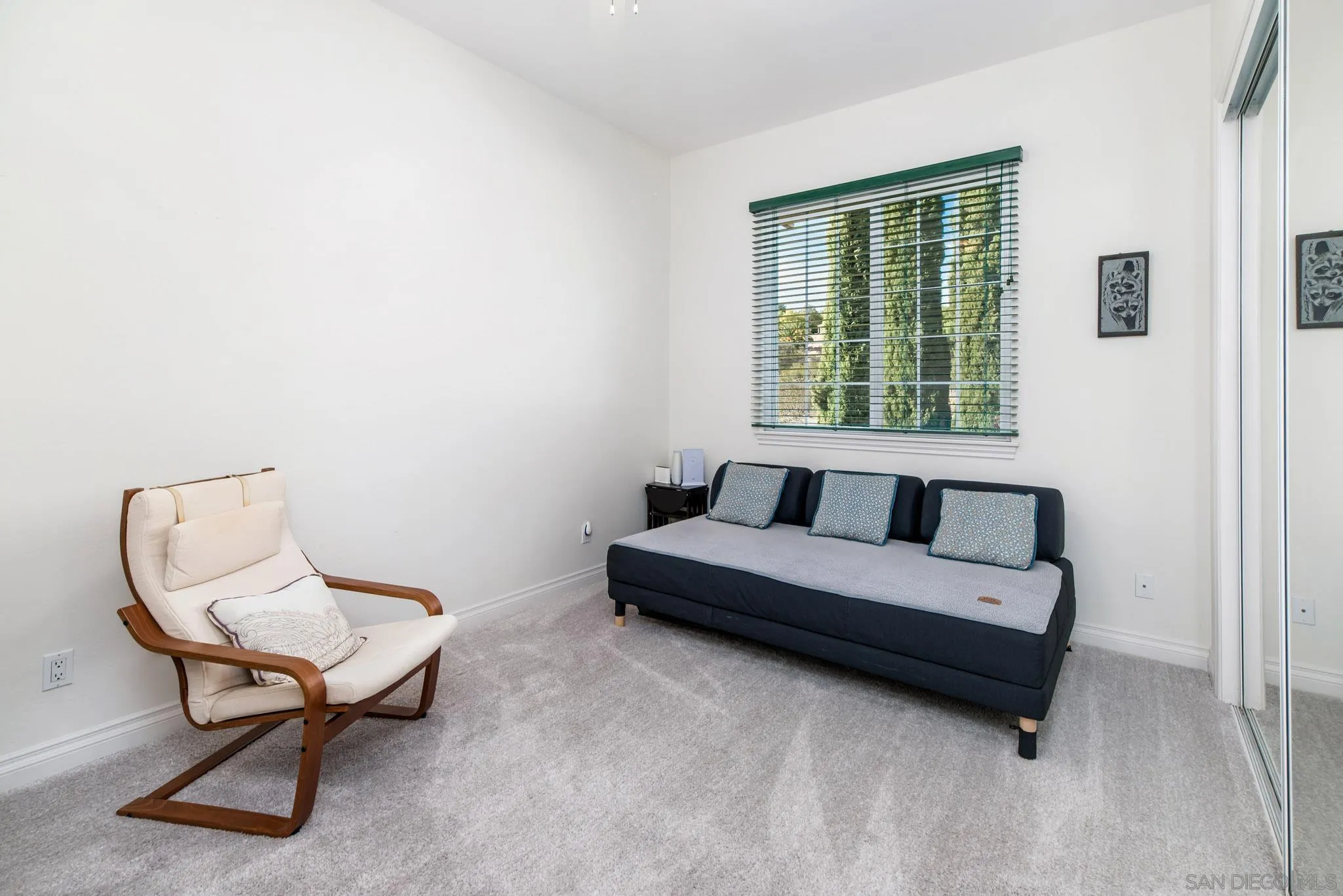 https://cdn.realtyfeed.com/cdn/127/2600176/52a7e588212acdd41d4b58fc11e6dd57.webp