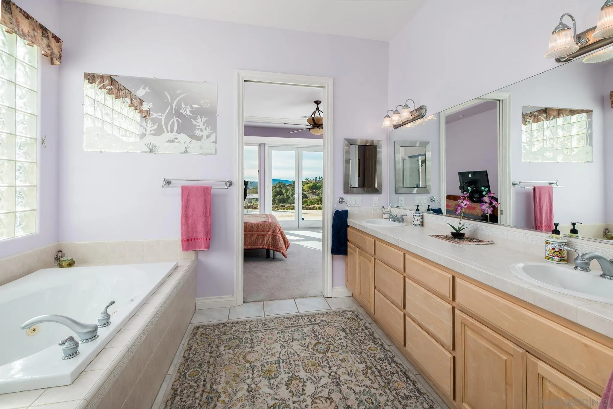 https://cdn.realtyfeed.com/cdn/127/2600176/d84ab8e918a2f551b36d36ce7465f383.webp