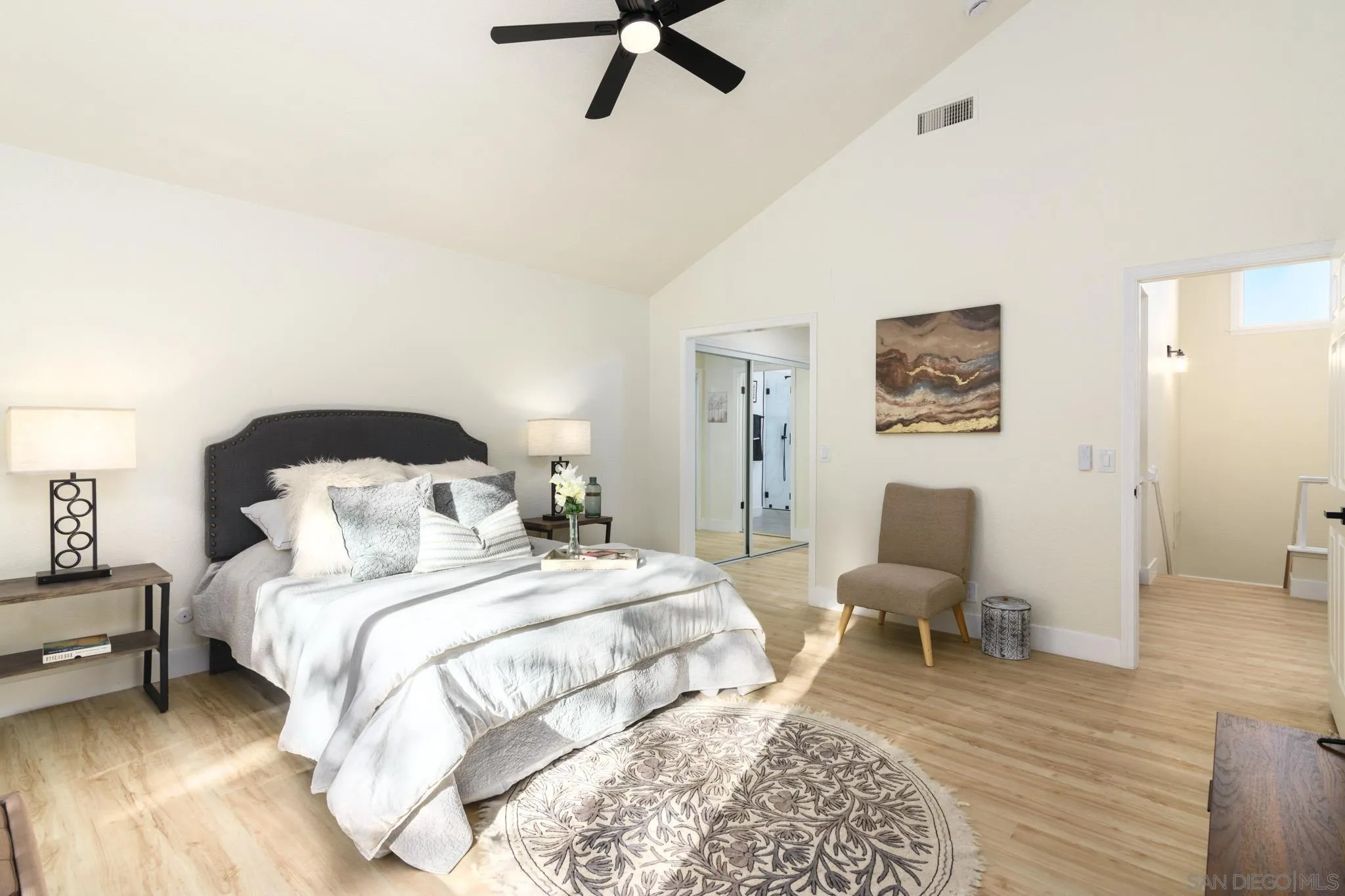 https://cdn.realtyfeed.com/cdn/127/260017603/0117c1ce221a6417abd22fa0a3b7e325.webp