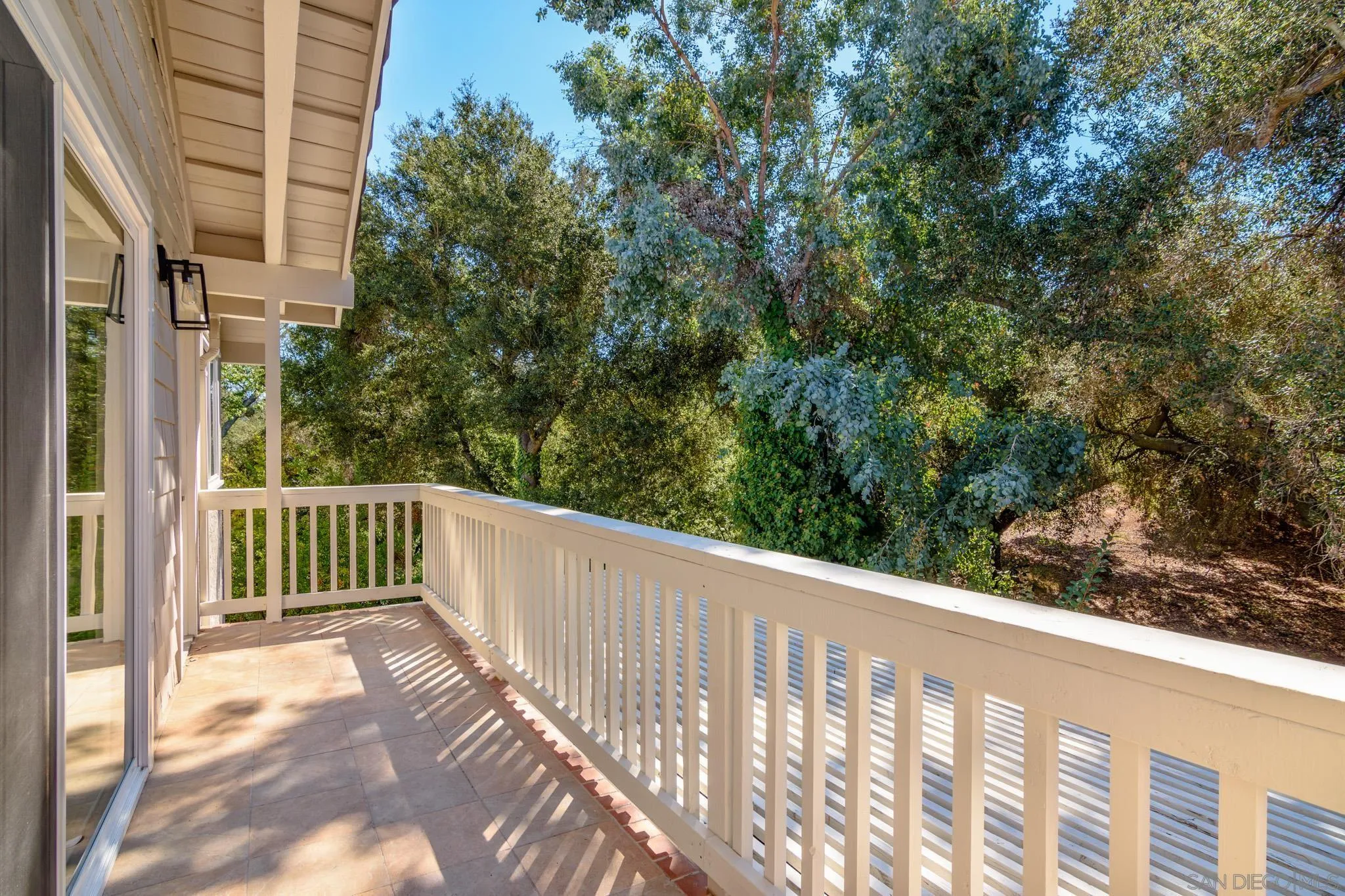 https://cdn.realtyfeed.com/cdn/127/260017603/4597f73e7d52522081e5479869e52027.webp