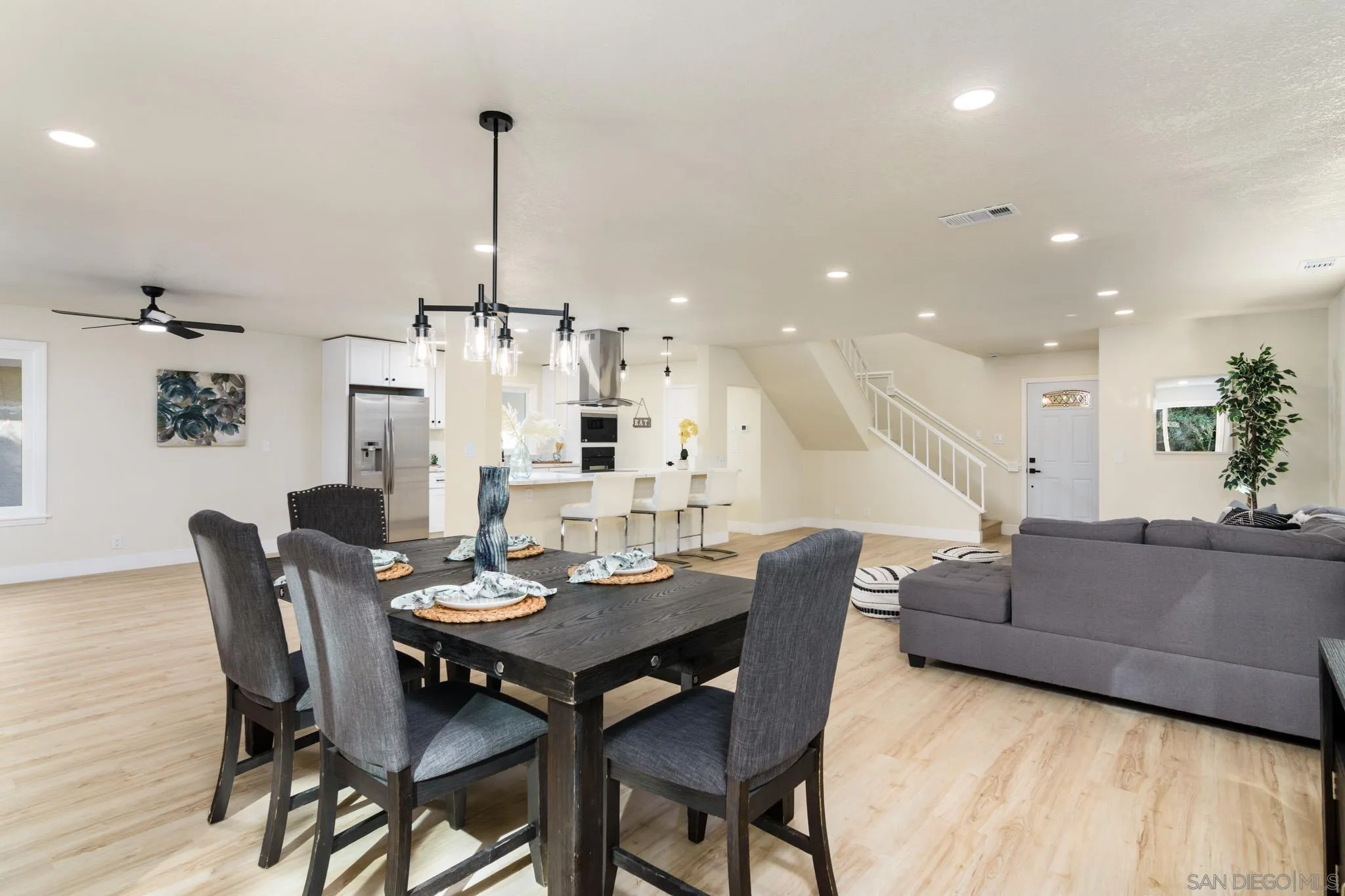 https://cdn.realtyfeed.com/cdn/127/260017603/6fedc37881539ece4f74ab8968e49bbe.webp