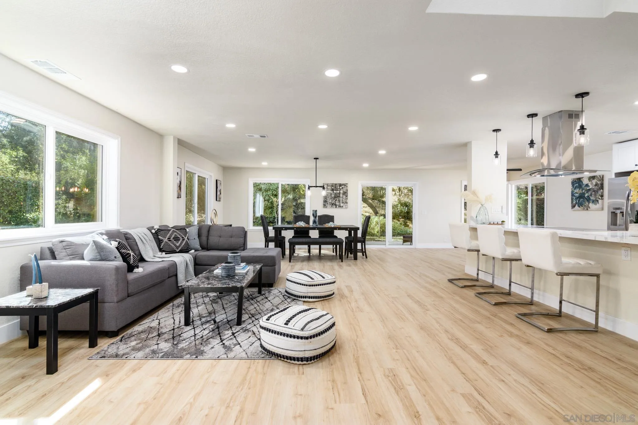 10314 Oak Ranch Ln, Escondido, CA 92026 - Main photo, Escondido, CA