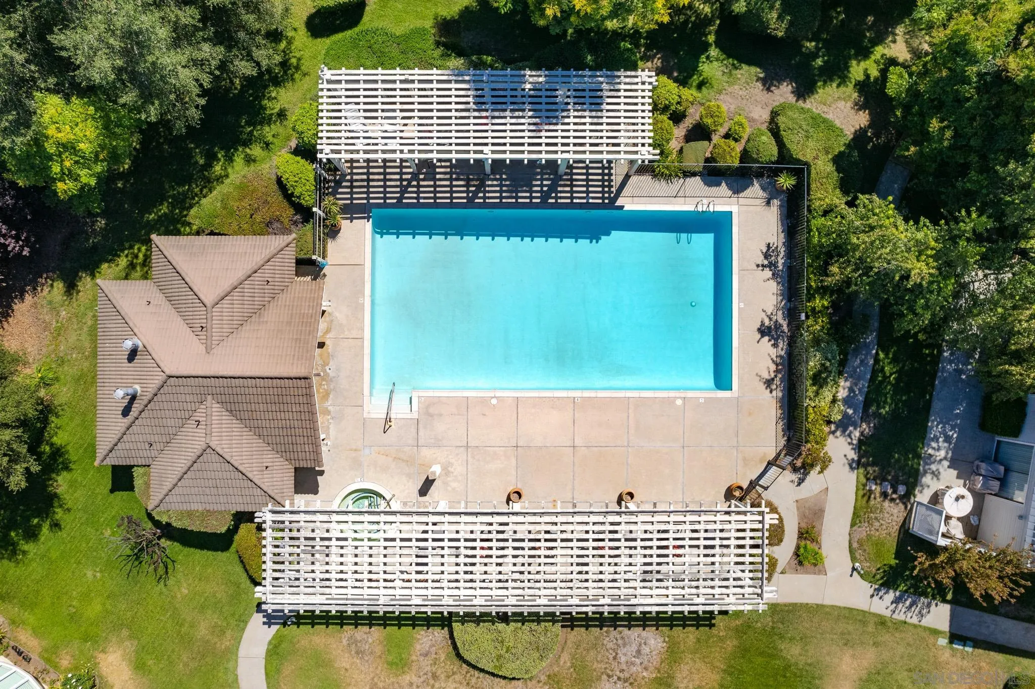 https://cdn.realtyfeed.com/cdn/127/260017603/fa4992e1a6d91c45bd162ed3bda7c6cc.webp