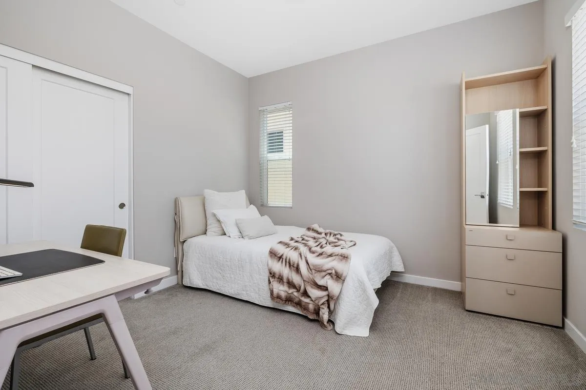 https://cdn.realtyfeed.com/cdn/127/260017606/2ca34a4c12023f399634d0f6402695b5.webp