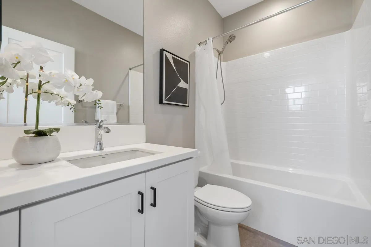https://cdn.realtyfeed.com/cdn/127/260017606/6607c586e2b5467295d4aaf6171abd67.webp