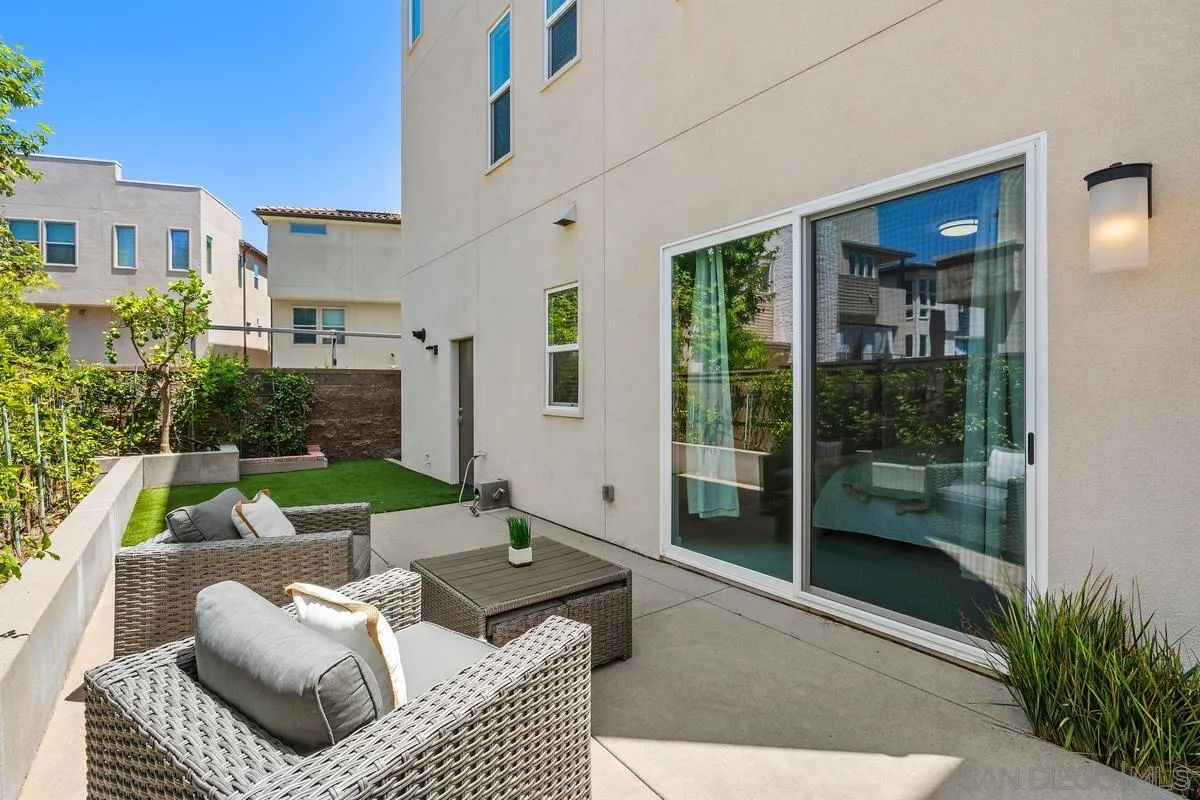 https://cdn.realtyfeed.com/cdn/127/260017606/b1edafaecaf9c5f17e30ea6a9f9794fe.webp