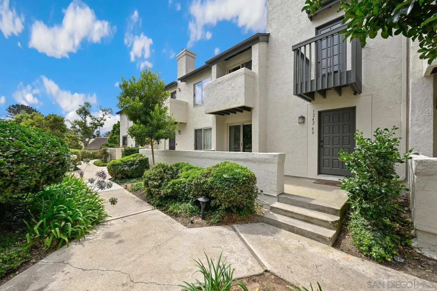 1242 River Glen Row Unit 40, San Diego, CA 92111 - Photo 2 of 31, San Diego, CA