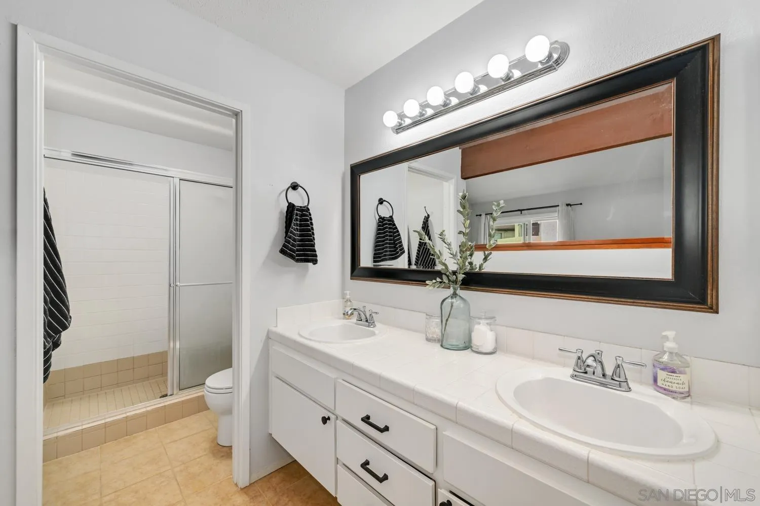 Photo #16: 260017614 Listing: Photo #16