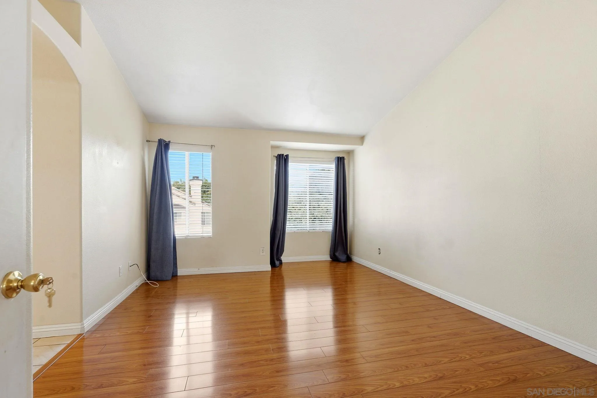 Photo #21: 260017615 Listing: Photo #21
