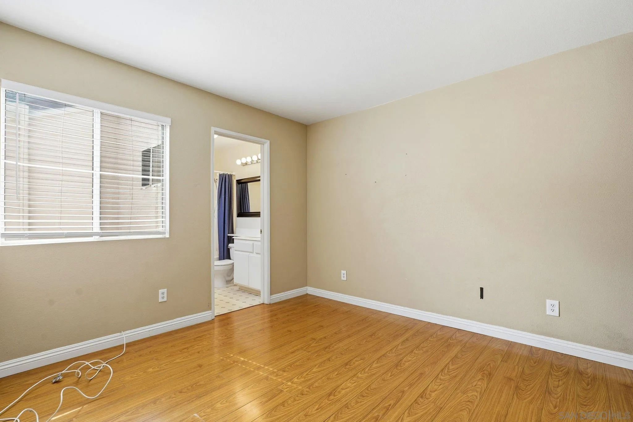 Photo #27: 260017615 Listing: Photo #27