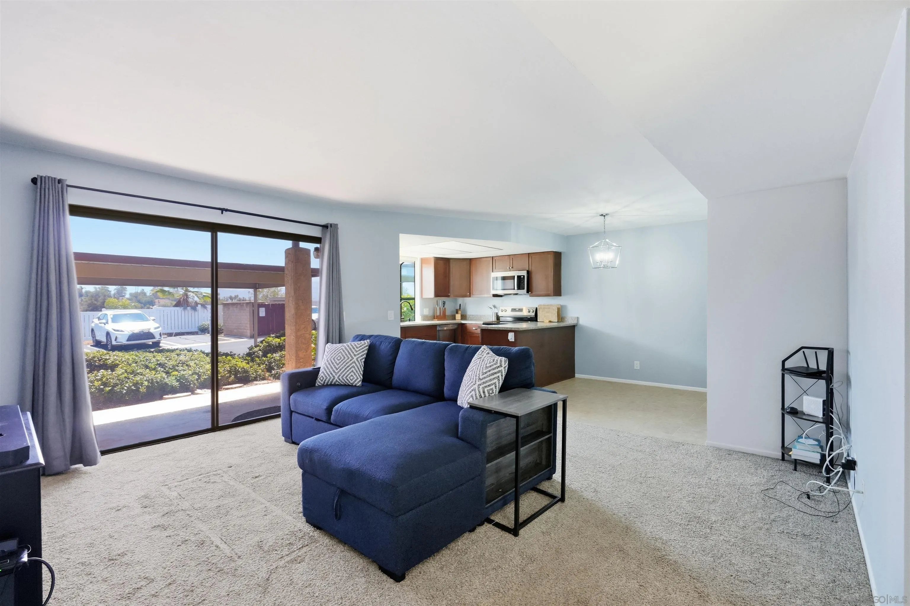 Photo #11: 260017618 Listing: Photo #11