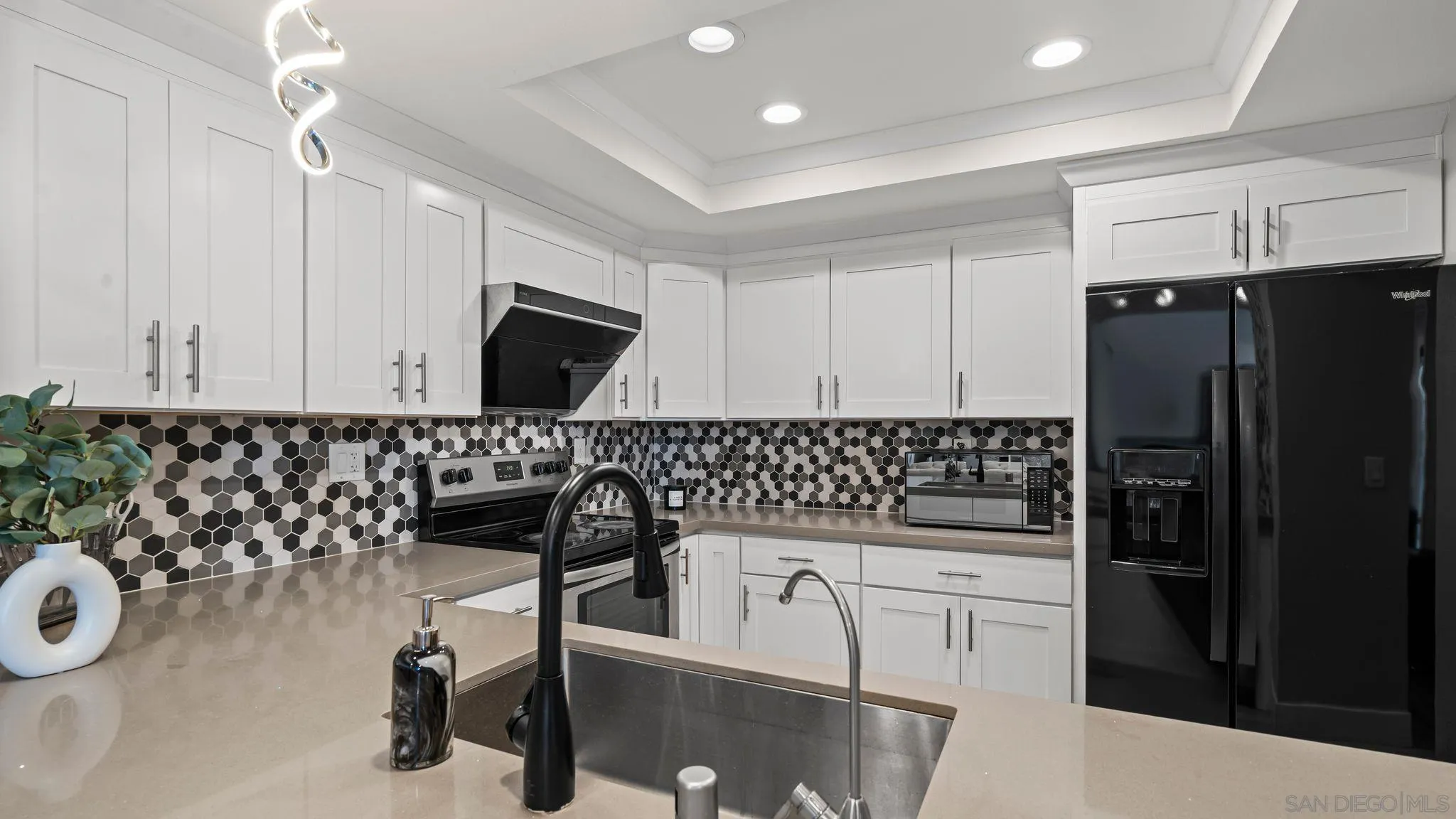 Photo #11: 260017622 Listing: Photo #11