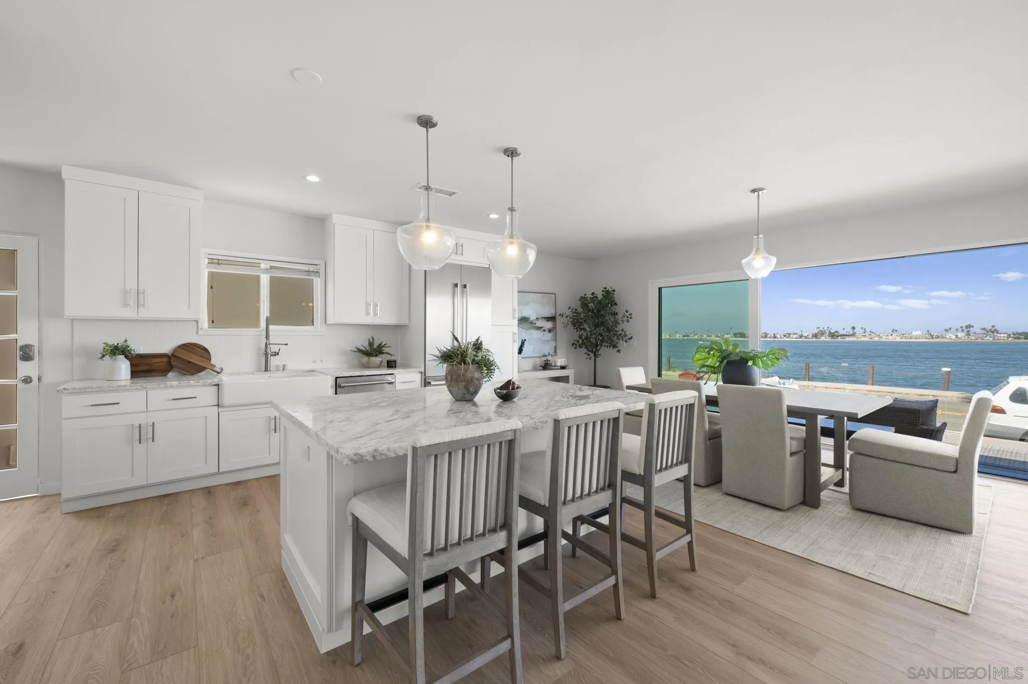 https://cdn.realtyfeed.com/cdn/127/260017623/114d3181ea63de4bdc8861840d24a436.webp