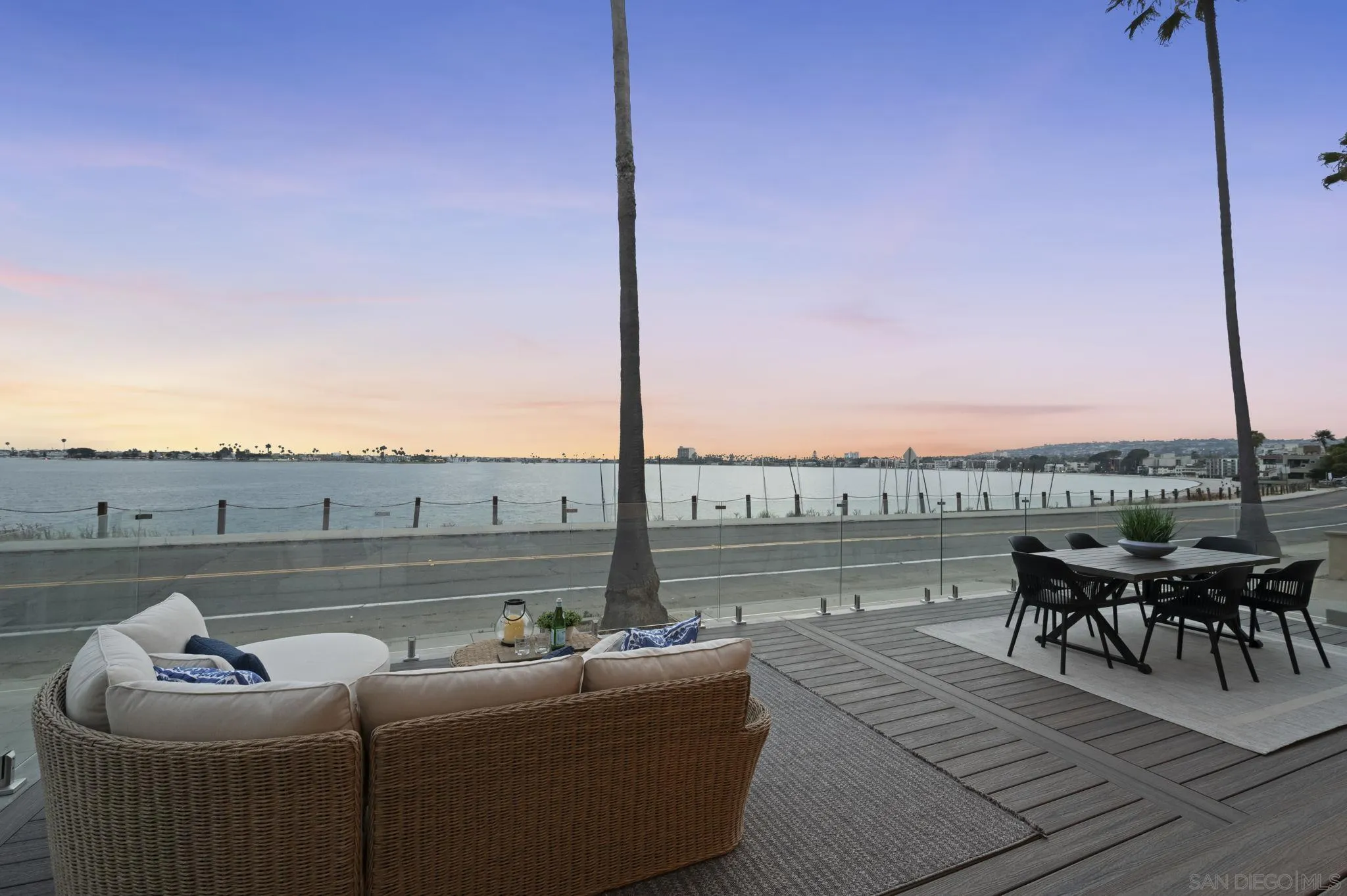 https://cdn.realtyfeed.com/cdn/127/260017623/b8de597383bef96bebe6cf0d1ae1ba6d.webp