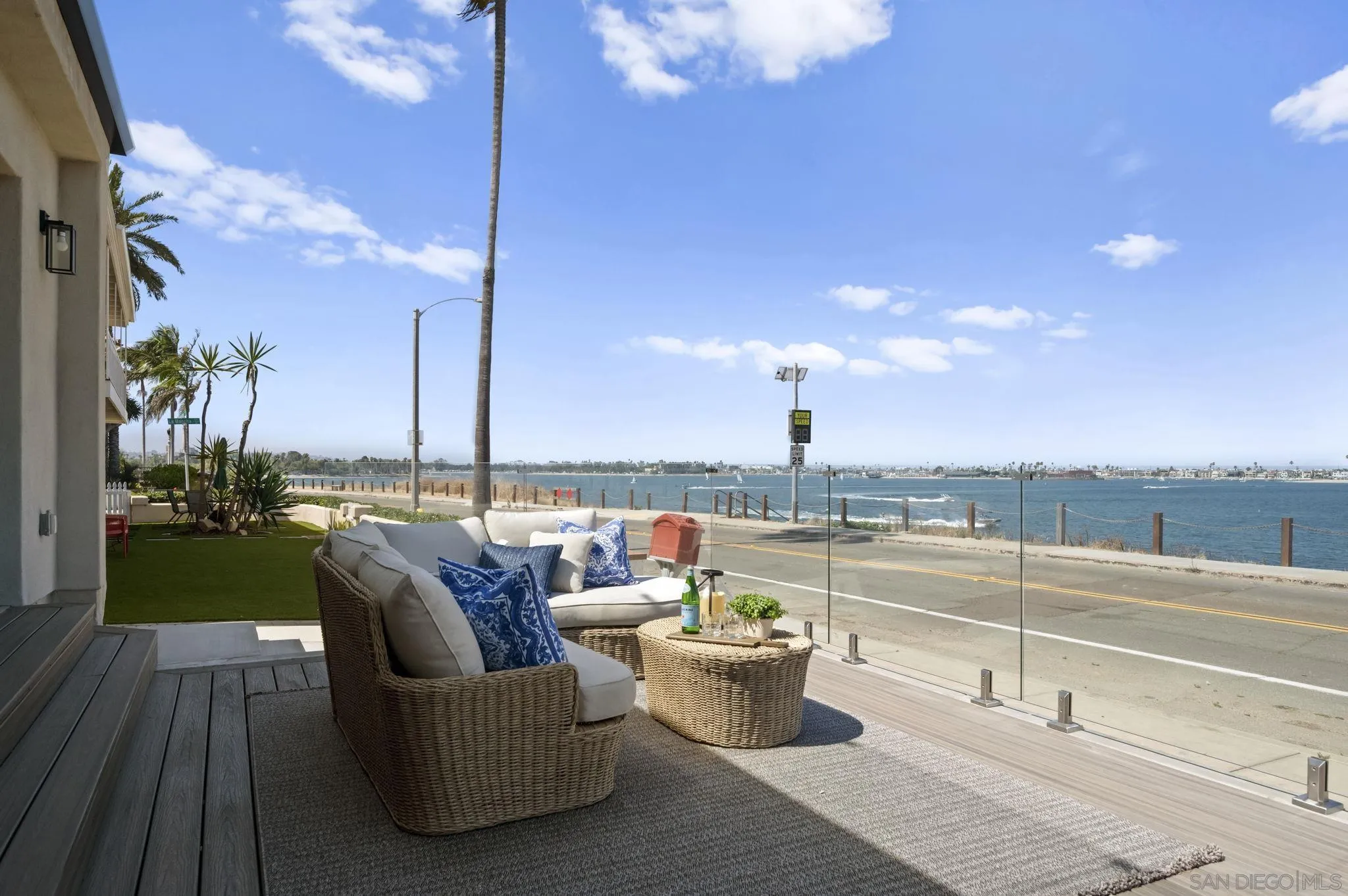 https://cdn.realtyfeed.com/cdn/127/260017623/e98f896cbdebbb23e09242369c970884.webp