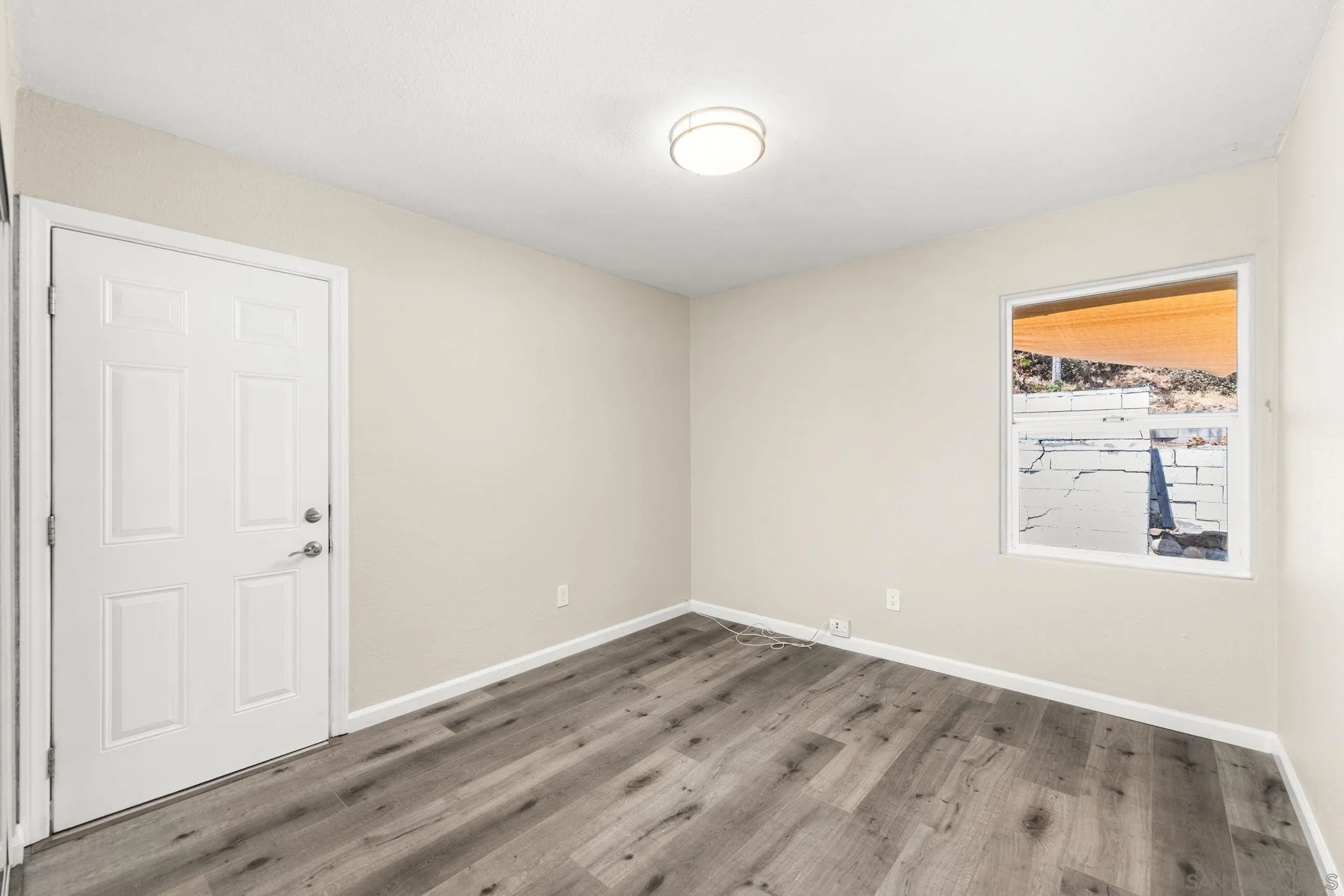 https://cdn.realtyfeed.com/cdn/127/260017627/812397b38d16bc2e5b35d6e374b0a9f4.webp