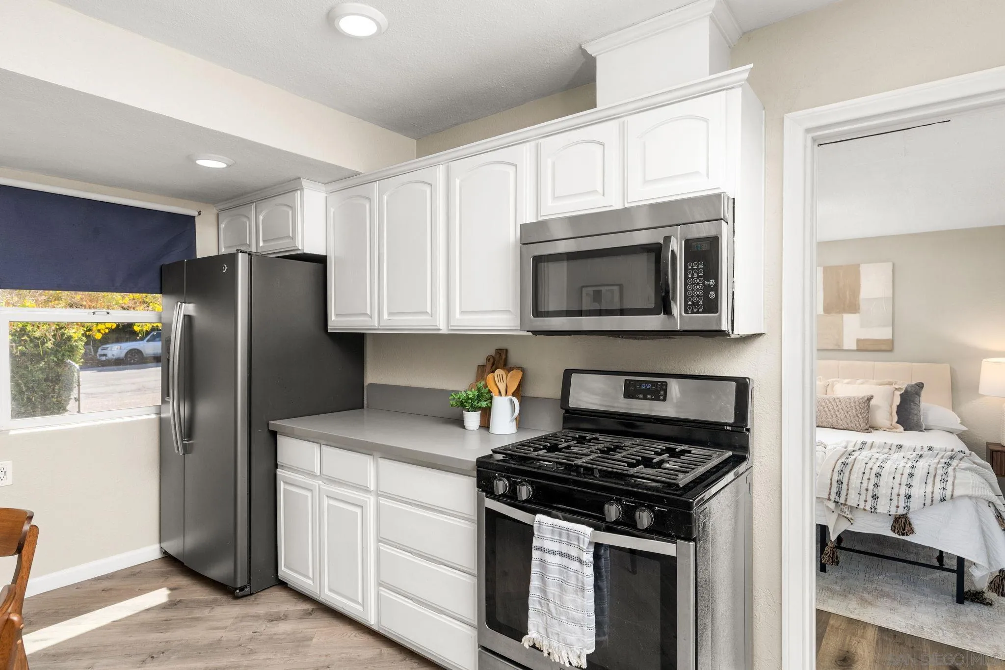https://cdn.realtyfeed.com/cdn/127/260017627/a69daeff8df0082ad1a8d9747c00f4a8.webp