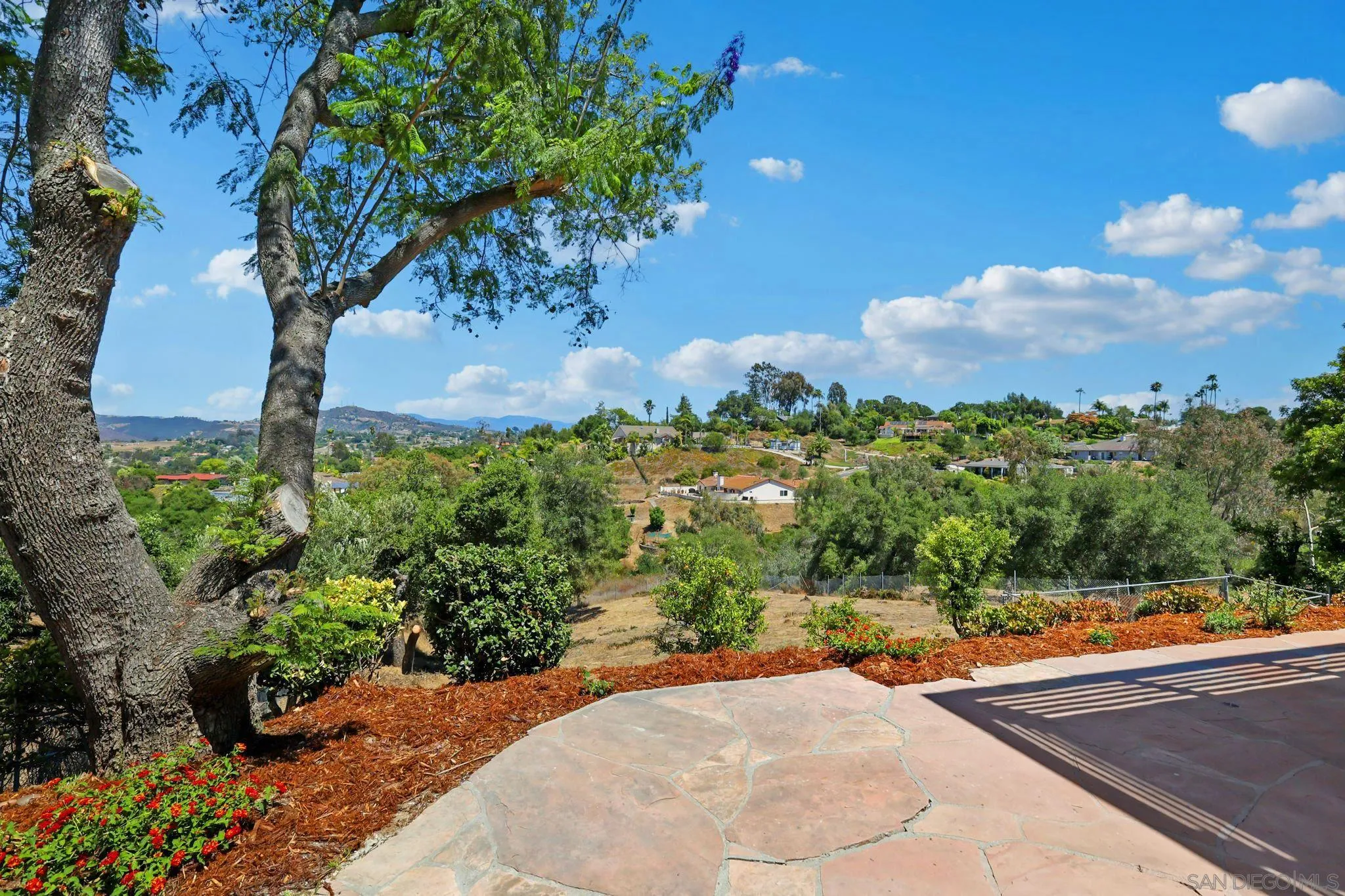 974 Via Hillview, Fallbrook, CA 92028 - Main photo, Fallbrook, CA