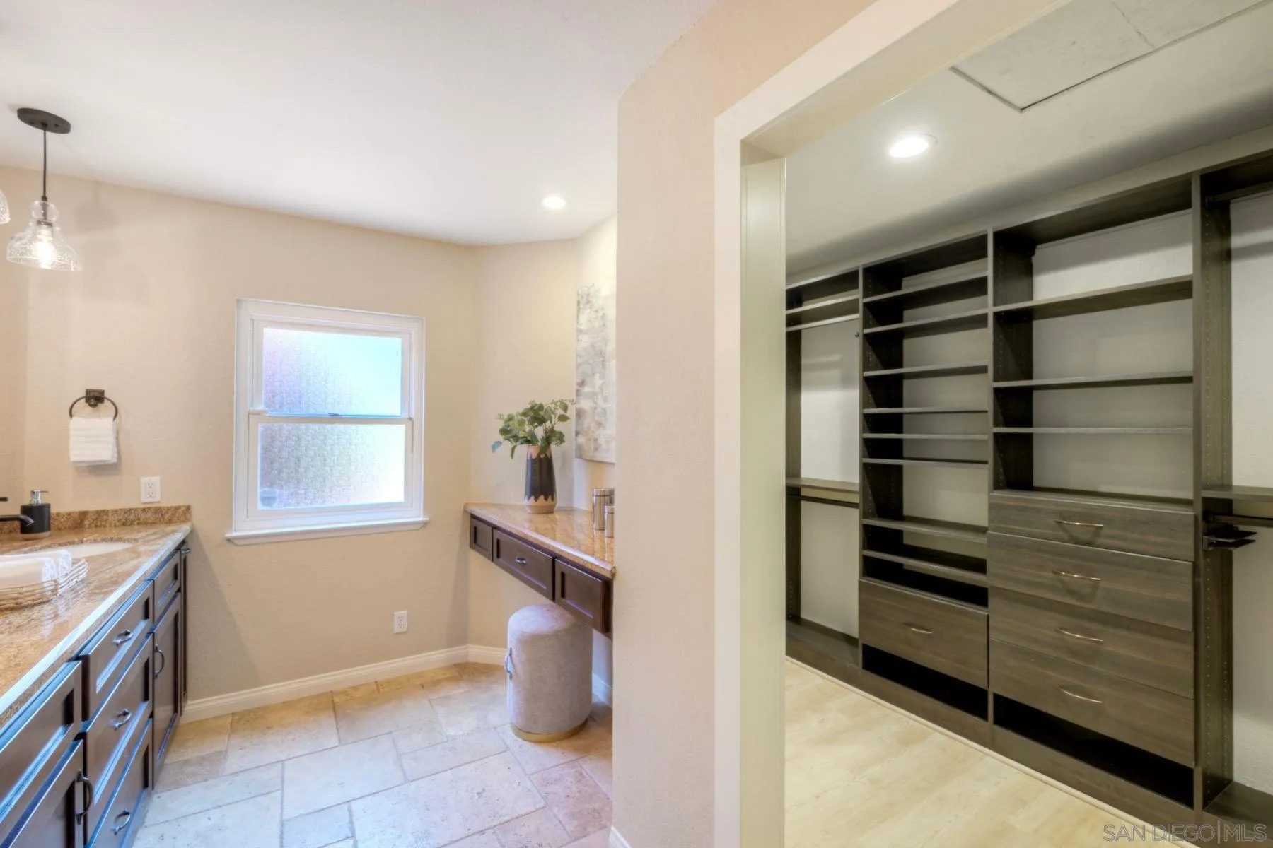https://cdn.realtyfeed.com/cdn/127/260017631/3b8107e160e31171000e92df46b53f14.webp