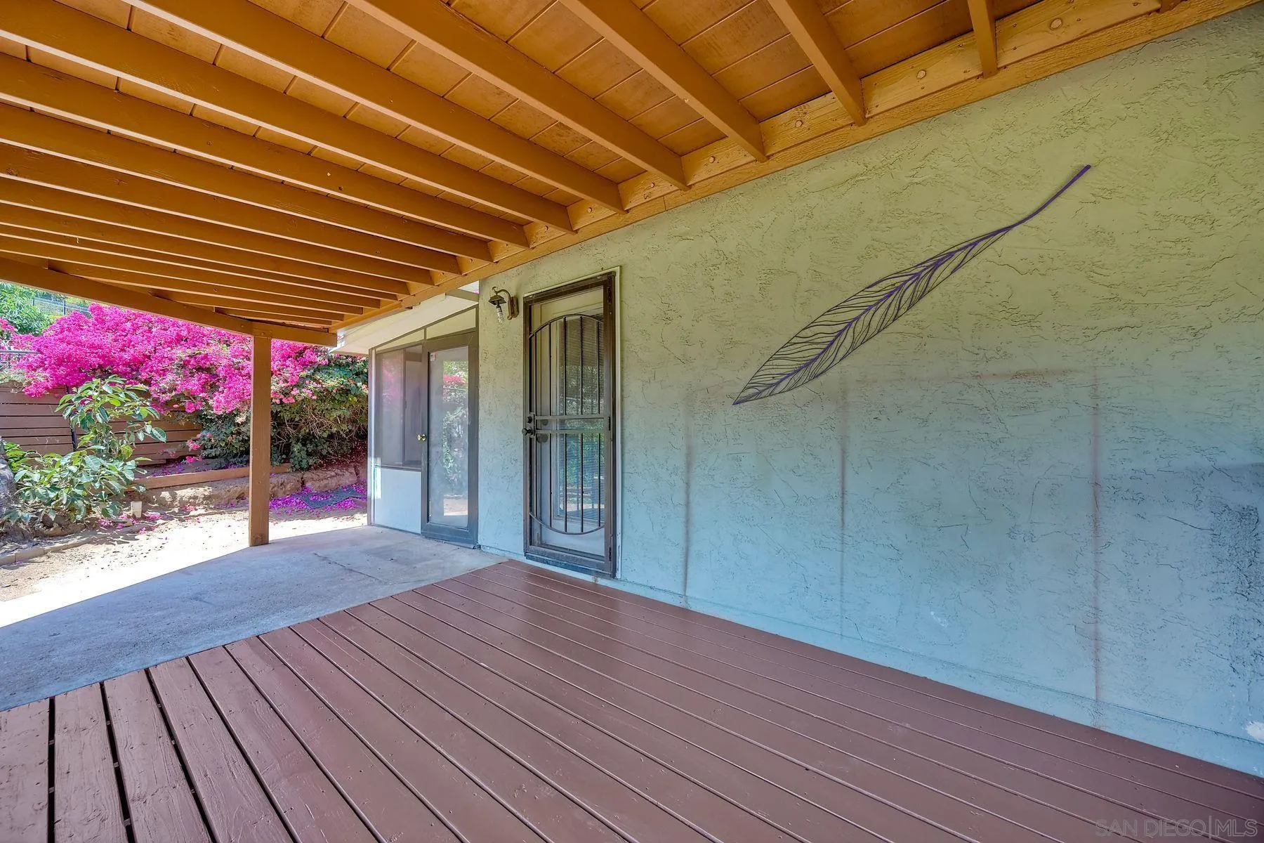 https://cdn.realtyfeed.com/cdn/127/260017631/451eff99f3edd03de841129f69daf4bc.webp