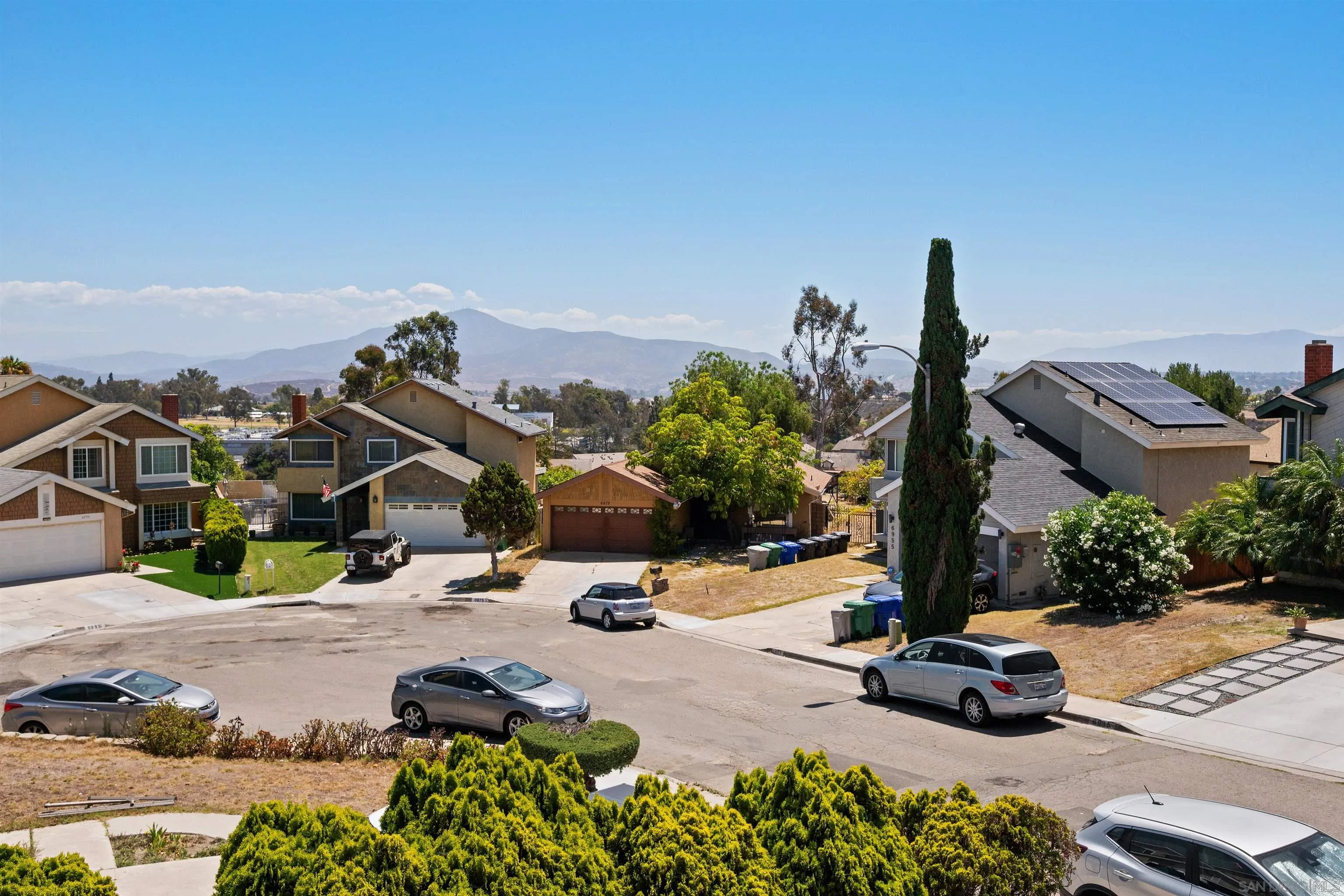 https://cdn.realtyfeed.com/cdn/127/260017632/2339fc265b989ff6b9a122fc685bb545.webp