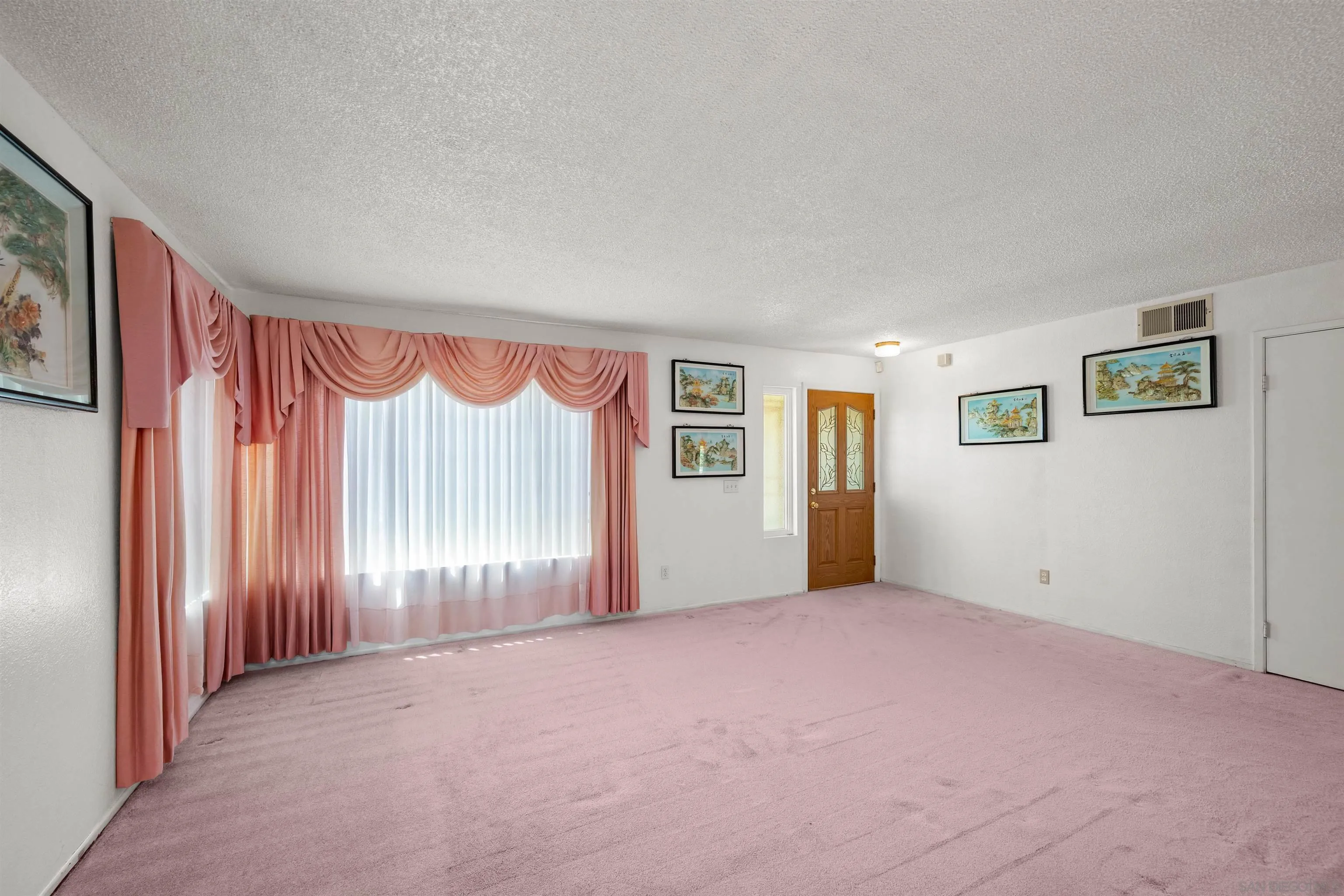 https://cdn.realtyfeed.com/cdn/127/260017632/2876d34fc67da1e7ba1e85de7b1a0f03.webp